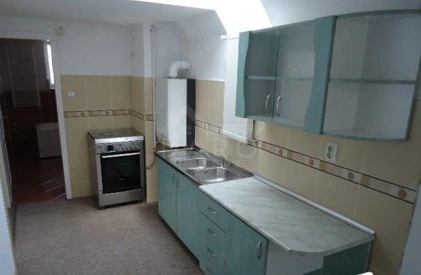 De închiriat apartament cu 3 camere zonă centrală, lângă Cetate - 5