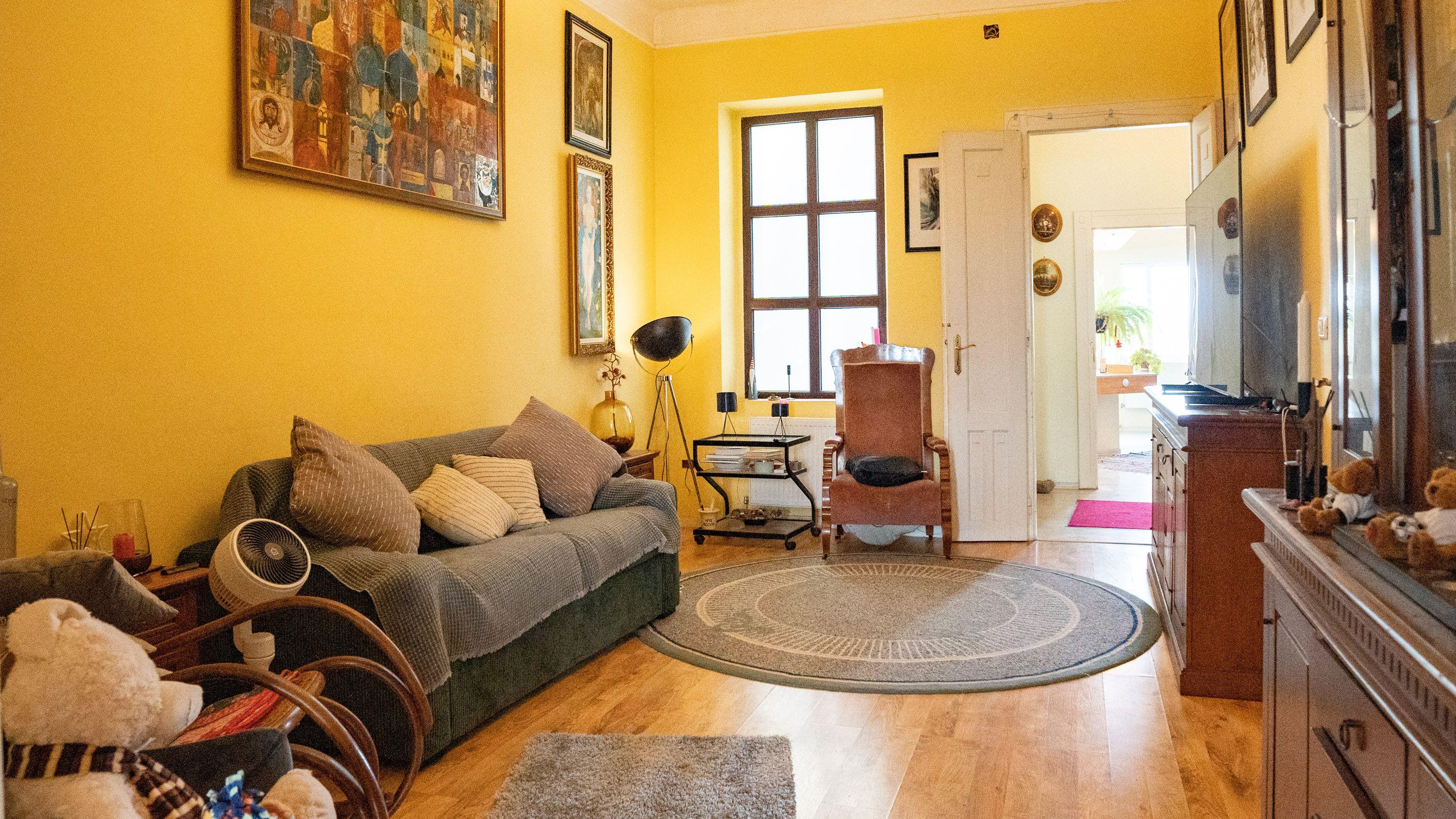 2 camere. Adresă centrală. 99 mp construiți. 2 băi. Etaj 3. - 5