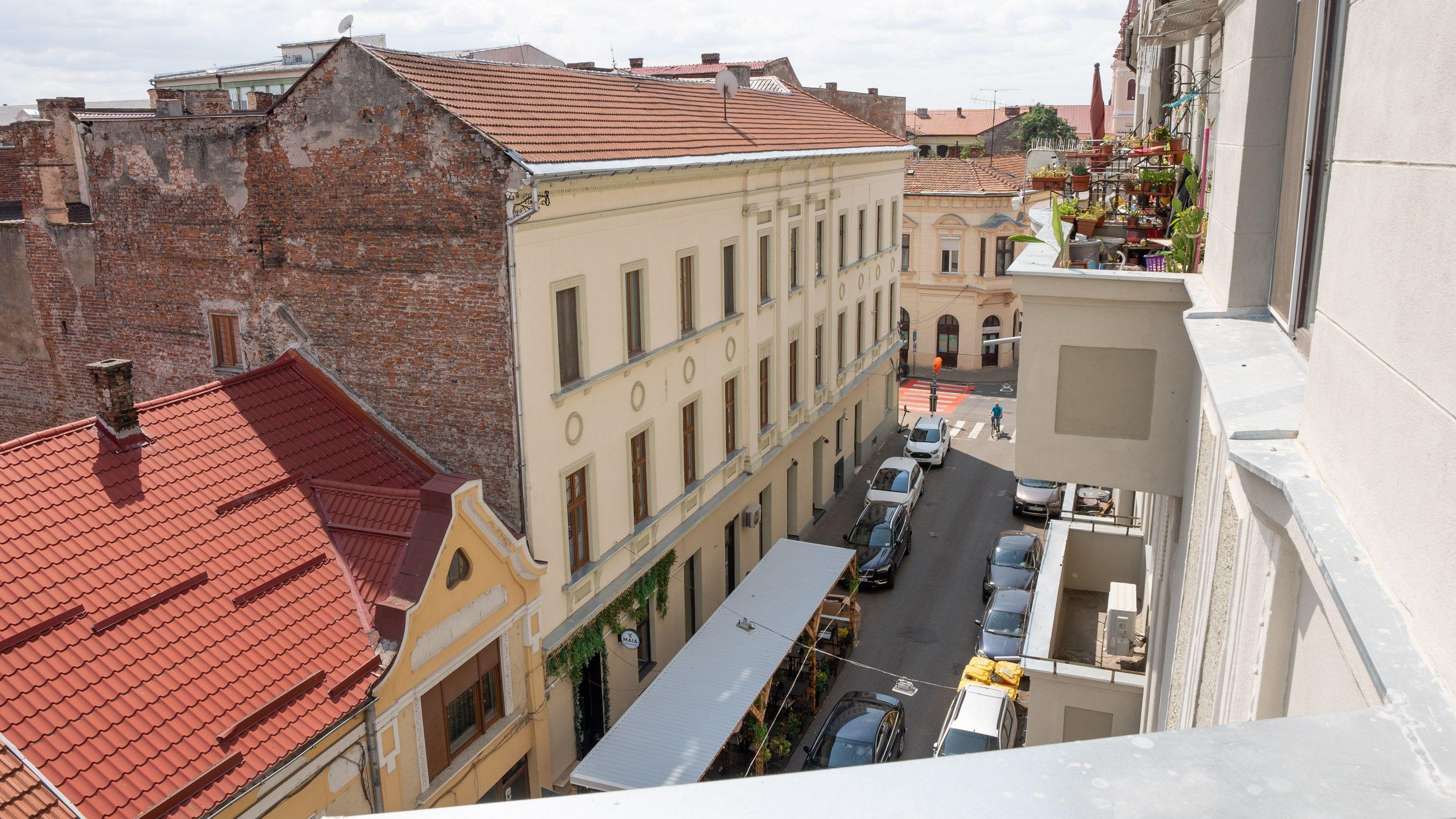 Arad central | 99 mp construiți | 2 camere, 2 băi - 6