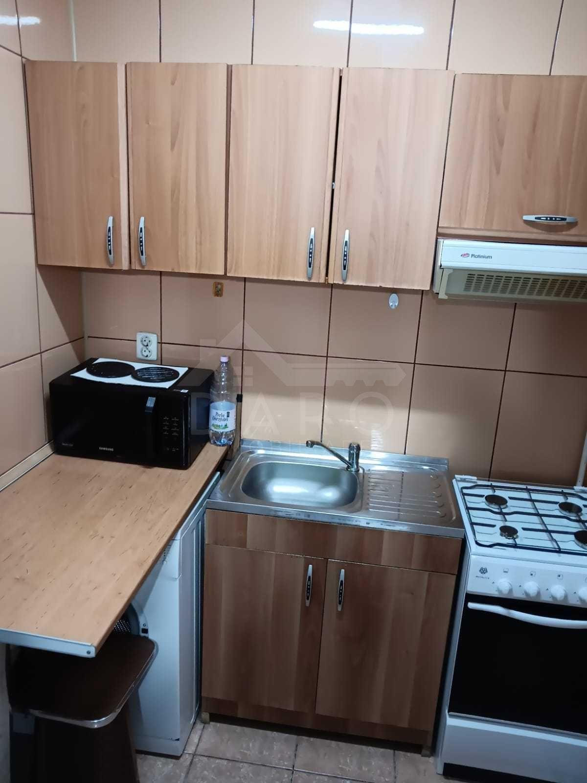 Garsonieră de închiriat, Târgu Mureș, str. 22 decembrie, în apropiere de UMF - 2