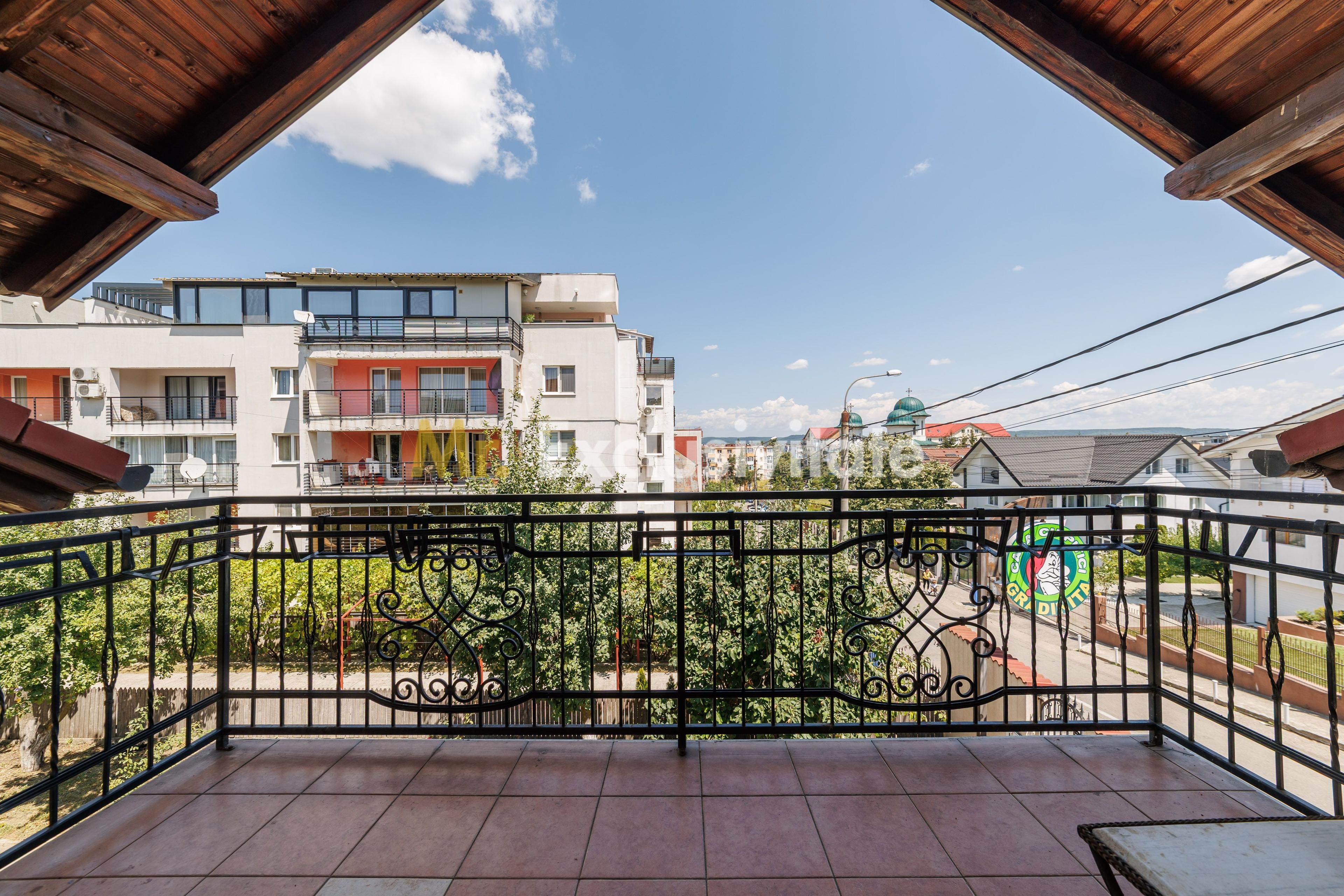 Proprietate multifunctionala | Doua cladiri | 581 mp | Pitesti - 11