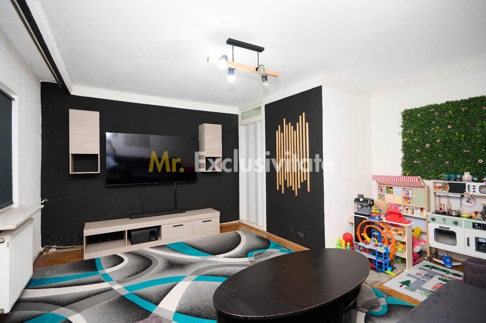 APARTAMENT 3 CAMERE -DECOMANDAT + LOC DE PARCARE - PITEȘTI - 1