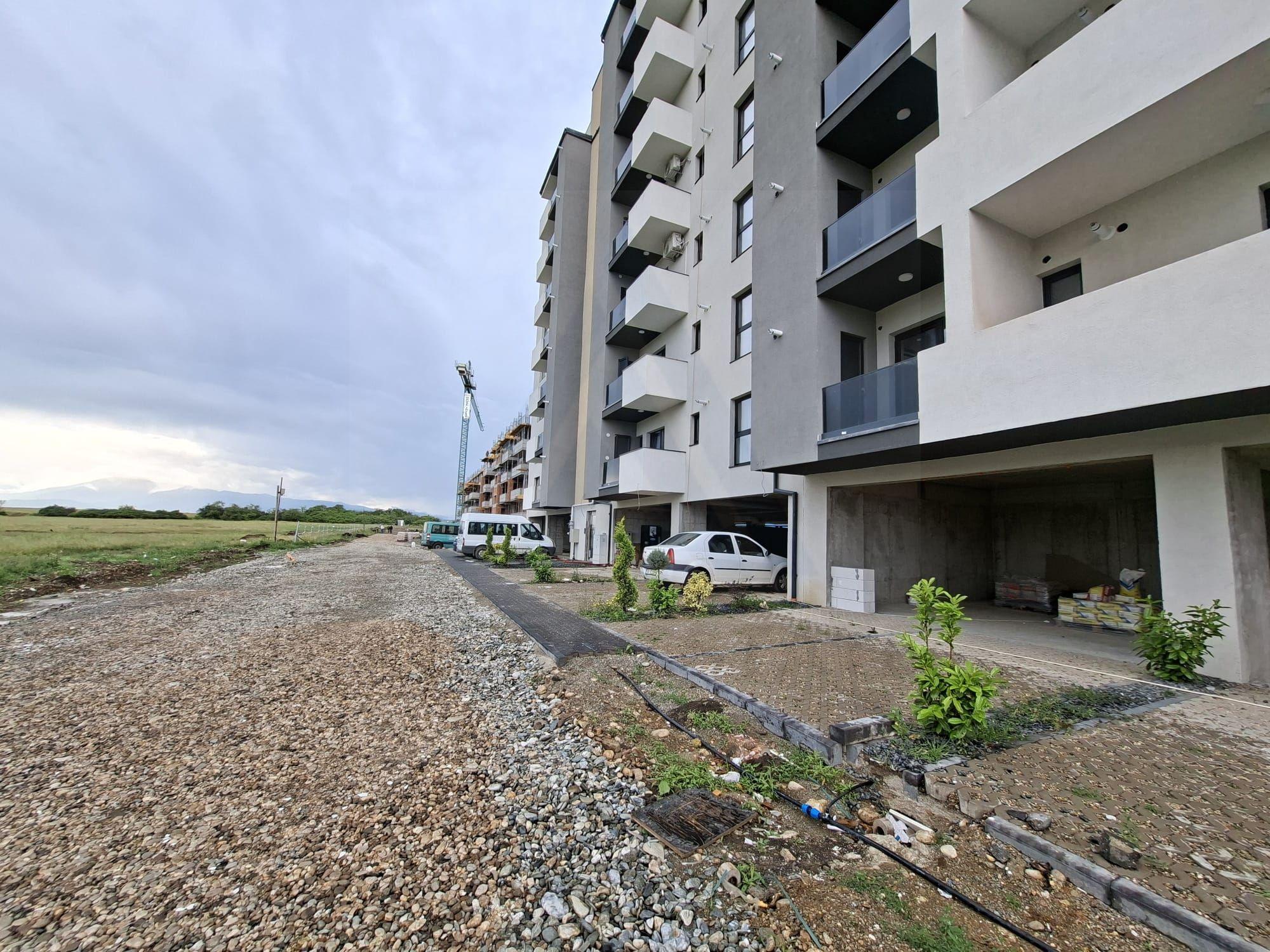 Apartament 40.39 mp utili balcon 7.3 mp lift si parcare pe Dna Stanca - 7