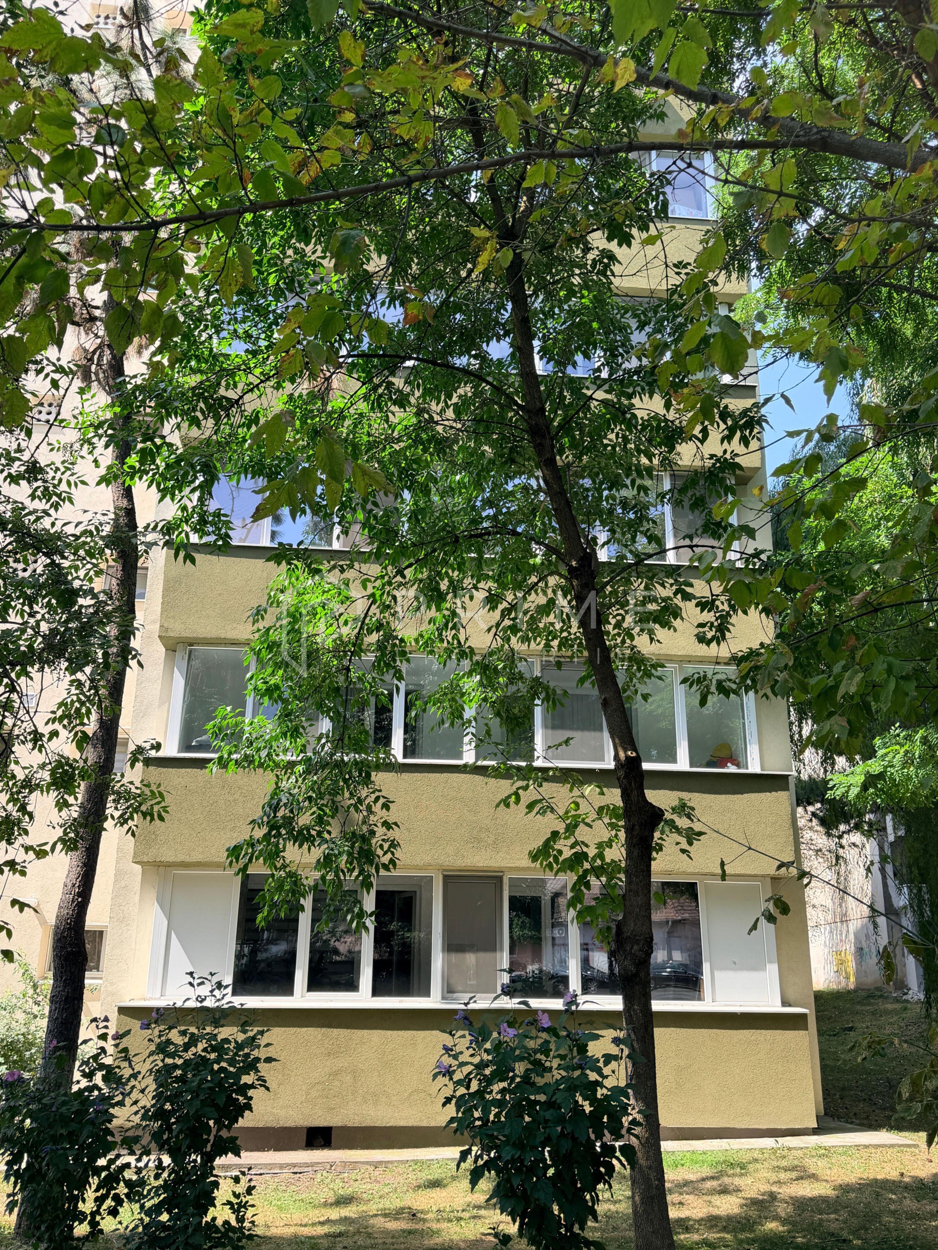 Apartament de vânzare | 2 Camere| Zona Dacia - 13