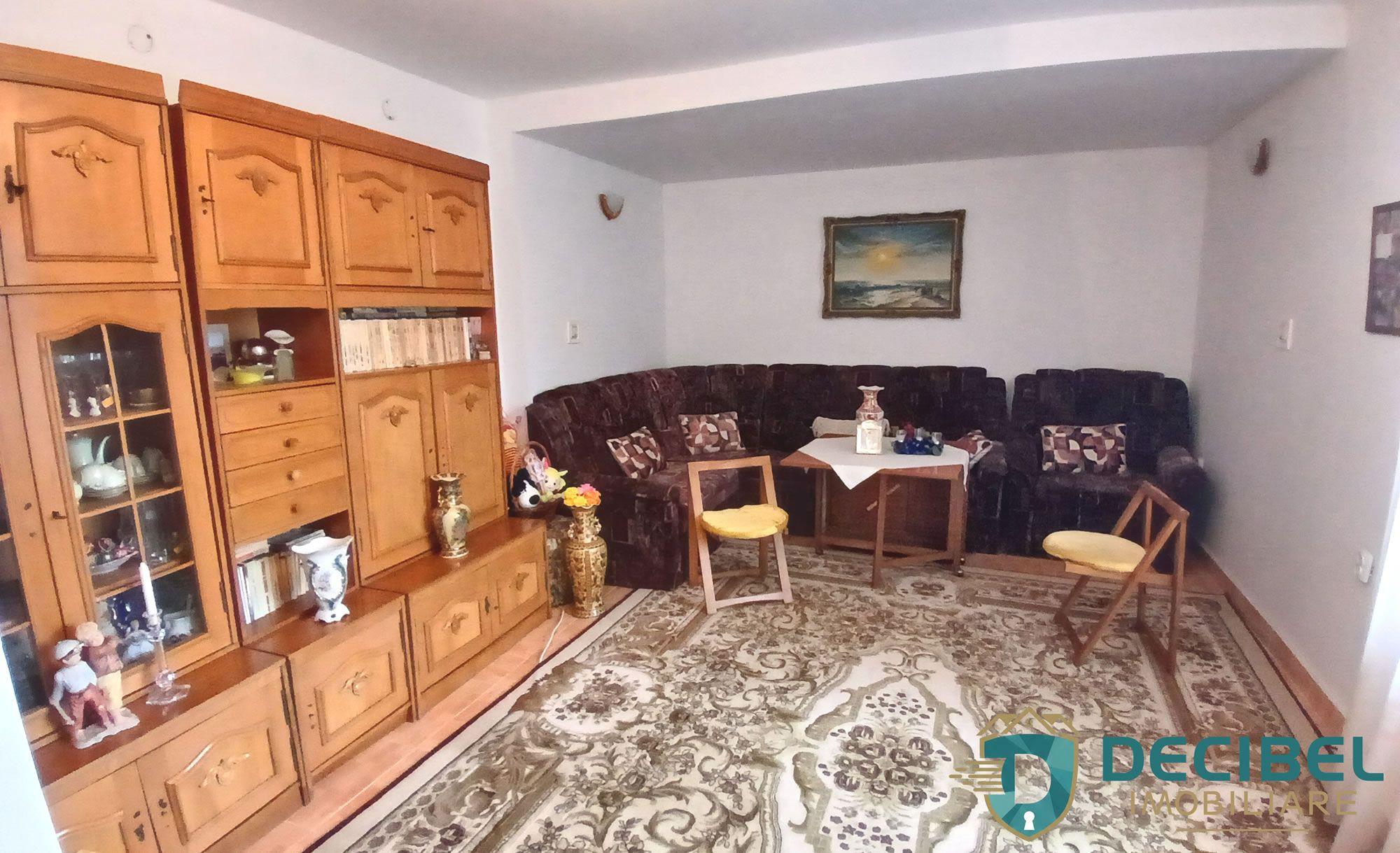 Casă cu mansardă și 4 camere în Cartierul CFR – Tecuci - 11
