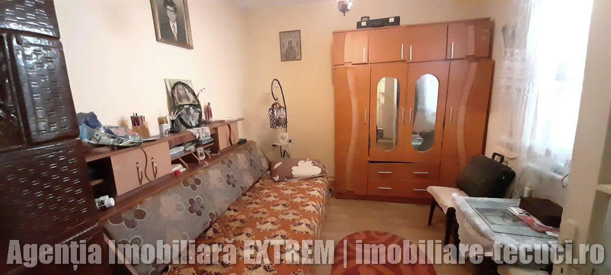 Casă de cărămidă, cu 4 camere, 417mp teren, lăngă Gara de Sud, Tecuci - 5