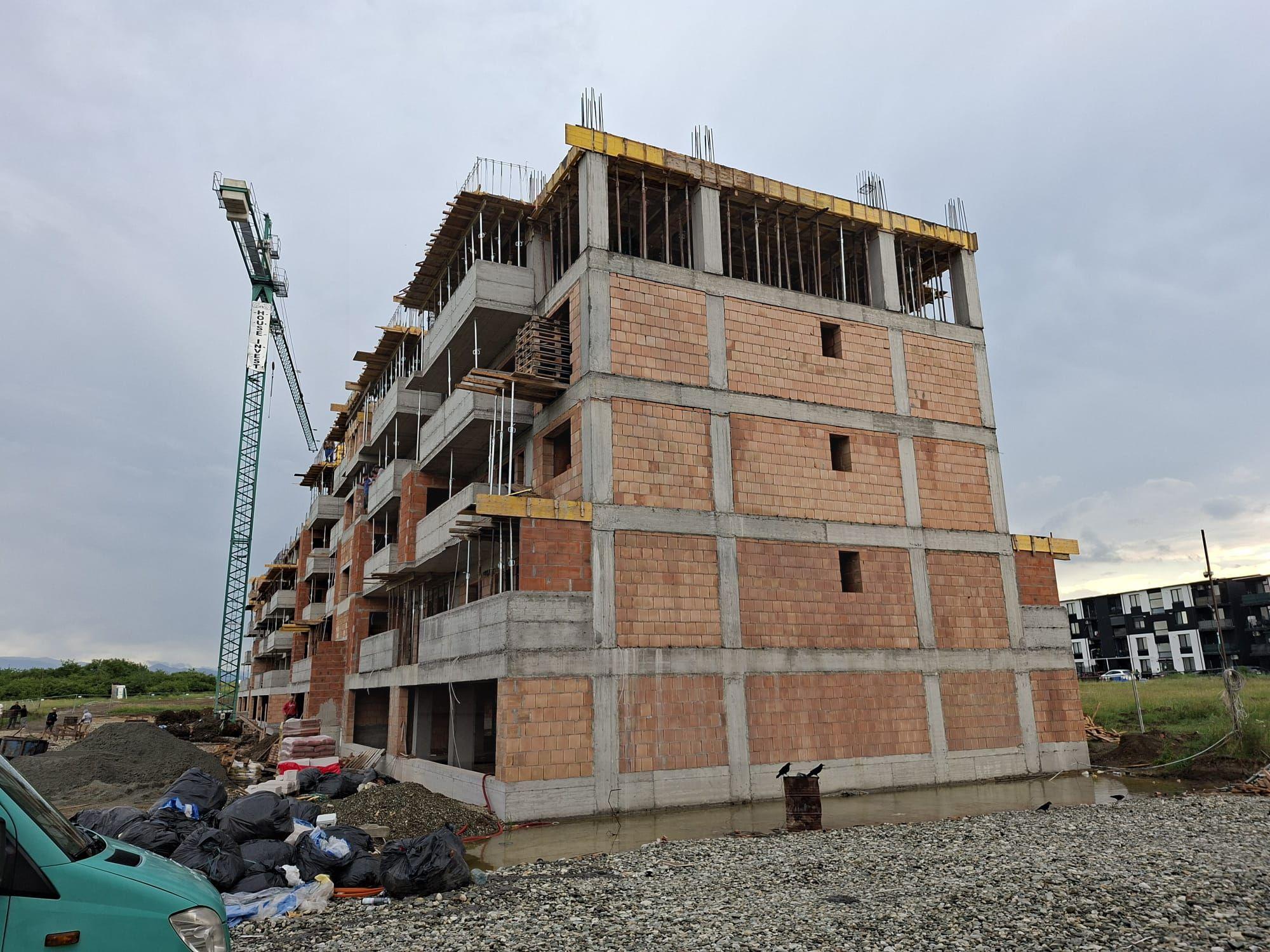 Apartament 40.39 mp utili balcon 7.3 mp lift si parcare pe Dna Stanca - 1