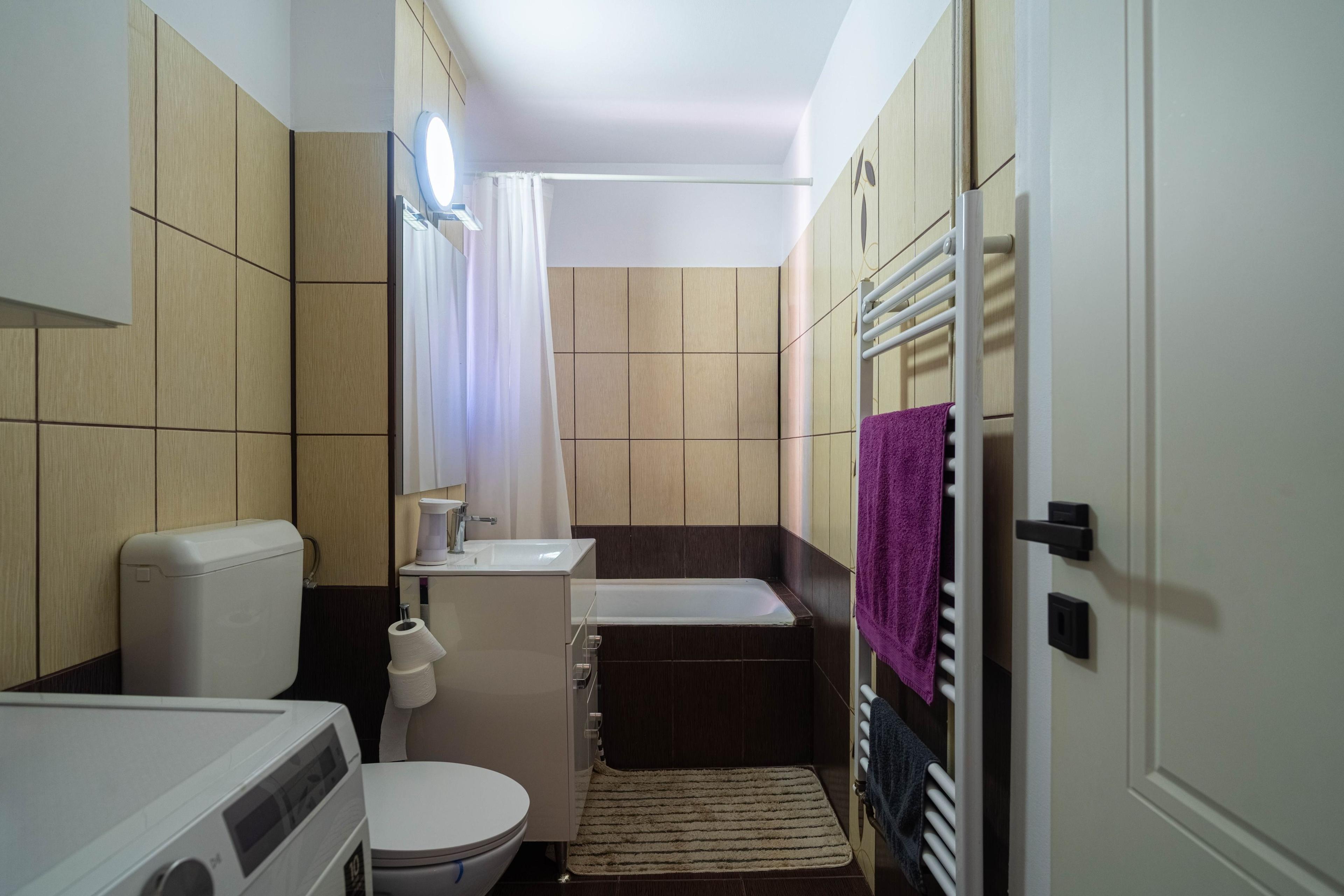 Apartament 5 camere Vlaicu – Renovat, 2 băi, centrală proprie - 7
