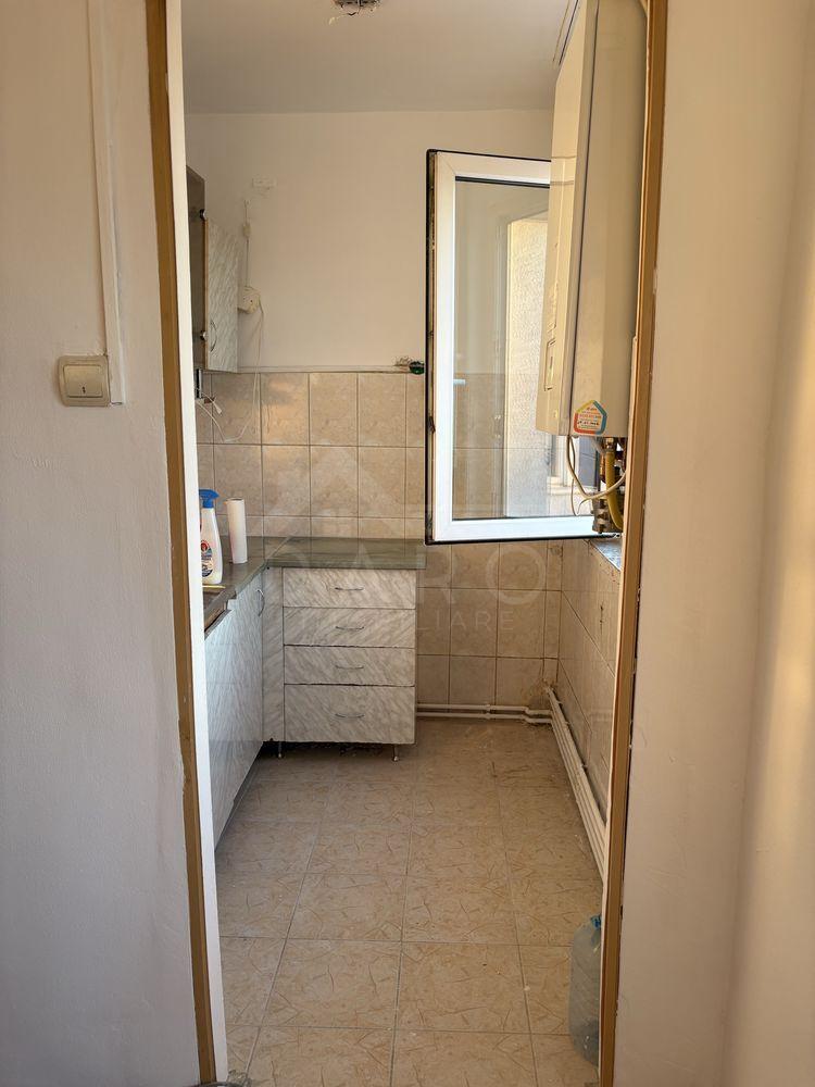 - Apartament 3 Camere - Cartier Dâmbu Pietros - pret negociabil - 5