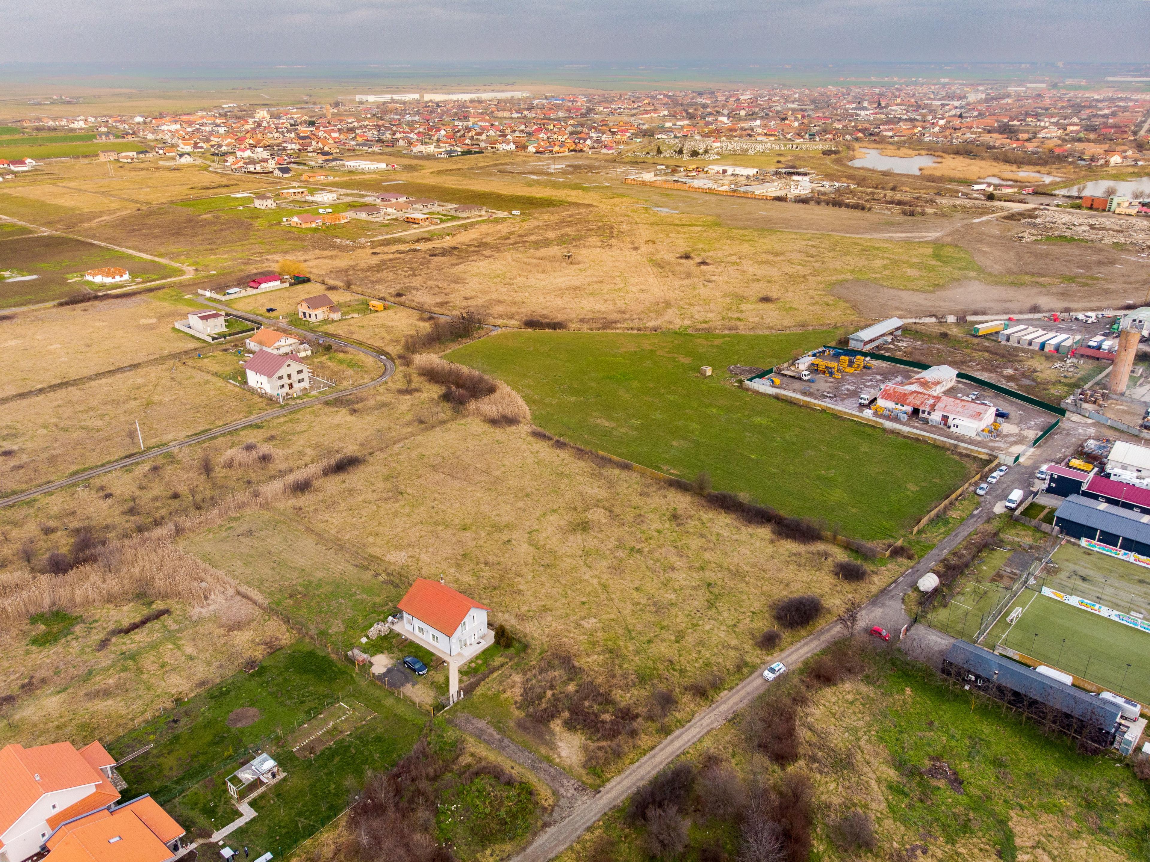 Teren de investiții cu PUZ industrial în Săcălaz - 8
