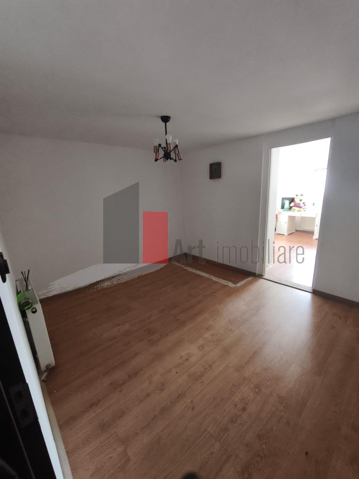Casa Vanzare Giulesti 4 camere - 19