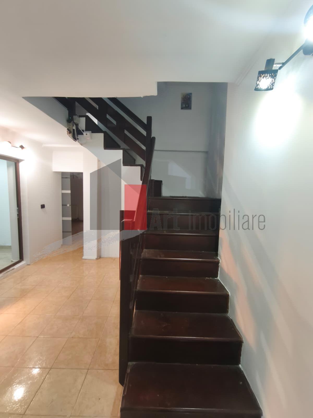 Casa Vanzare Giulesti 4 camere - 4