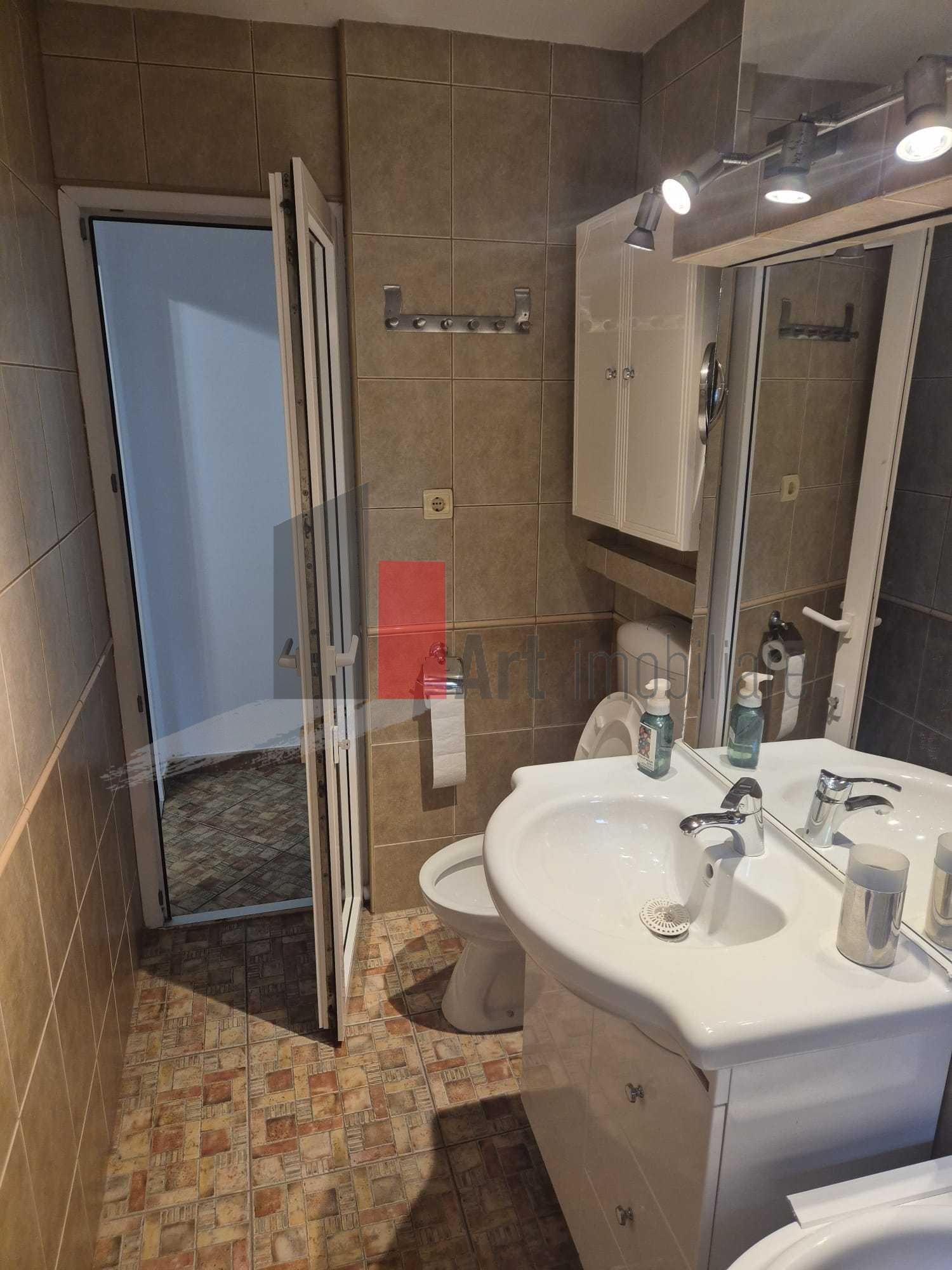Vanzare apartament 3 camere -Crangasi -Lacul Morii - 2