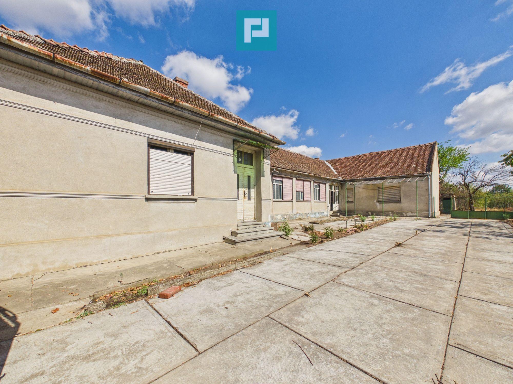 Casă cu potențial și teren 1.440 mp - Sântana - 7