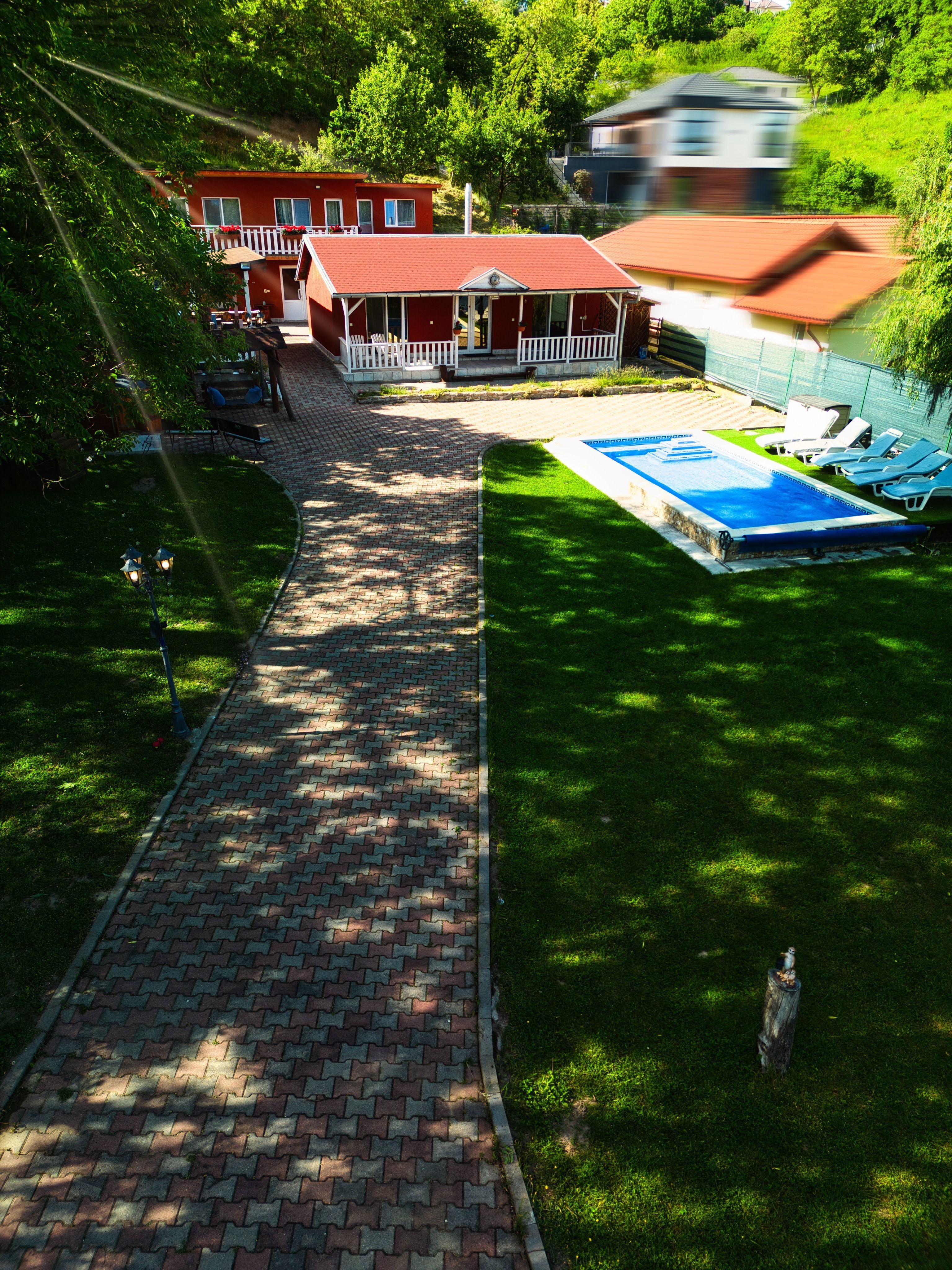 Charming Home By Feleacu, 1582 mp teren. Se accepta schimburi. - 1
