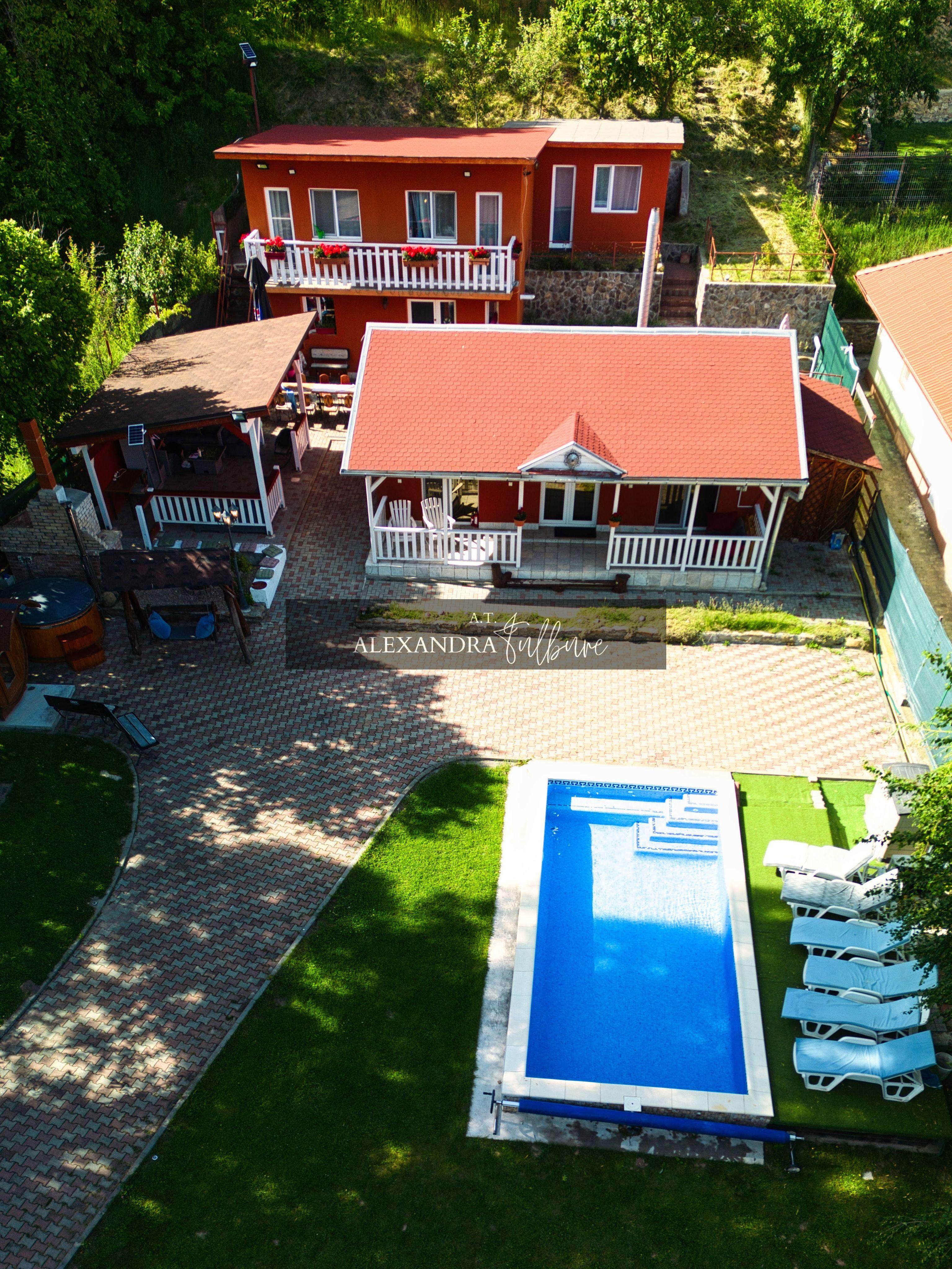 Charming Home By Feleacu, 1582 mp teren. Se accepta schimburi. - 2