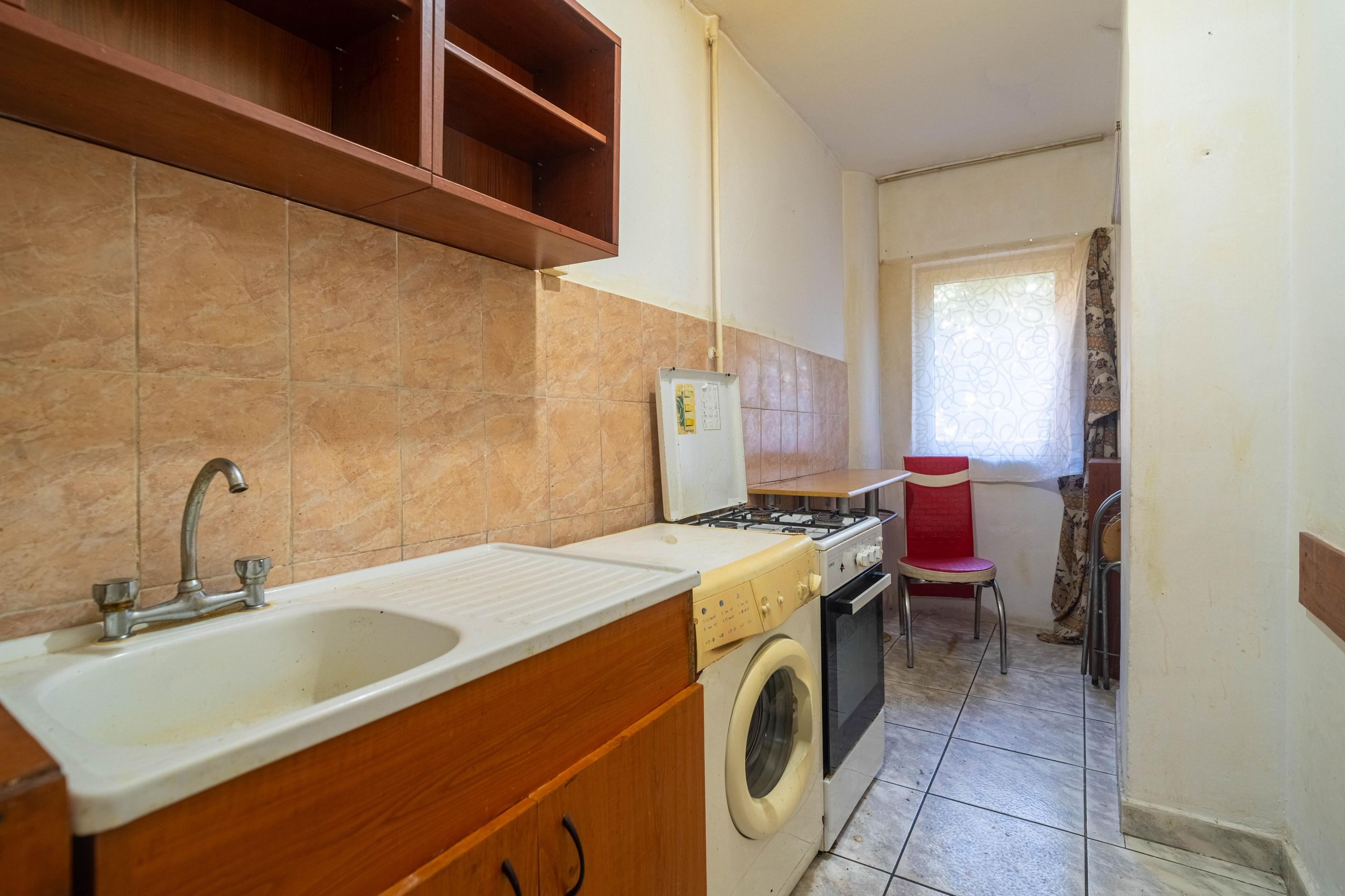PRET NOU! Apartament 1 camera - UTA - etaj 2 - COMISION 0 - 3