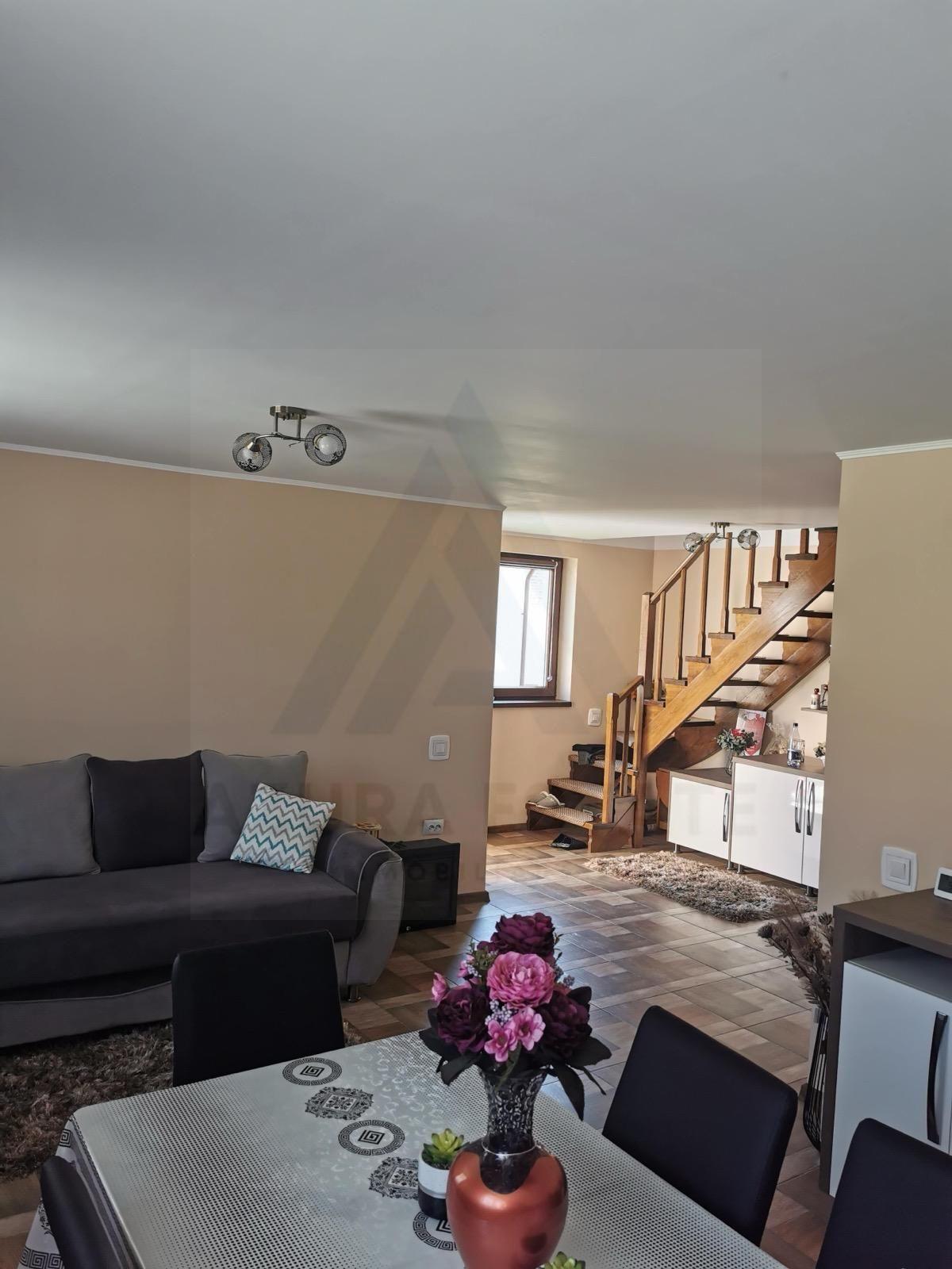 Casa individuala cu garaj 60 mp si teren+gradina 2650 mp in Porumbacu - 14