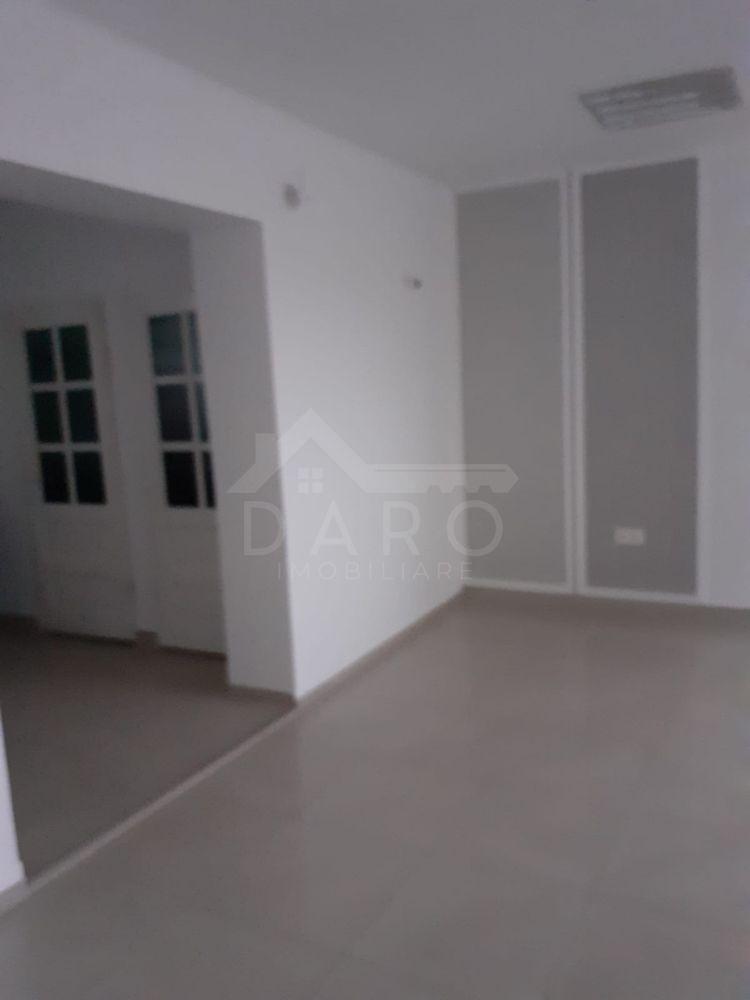 De vanzare imobil 62 mp-casa cu curte comuna -pret negociabil - 5
