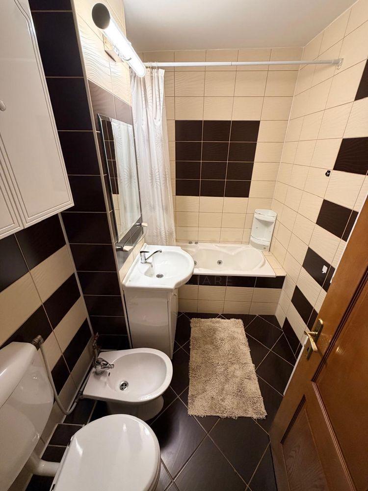 Apartament de inchiriat 3 camere, 2 bai. -situat pe strada Livezeni - 5