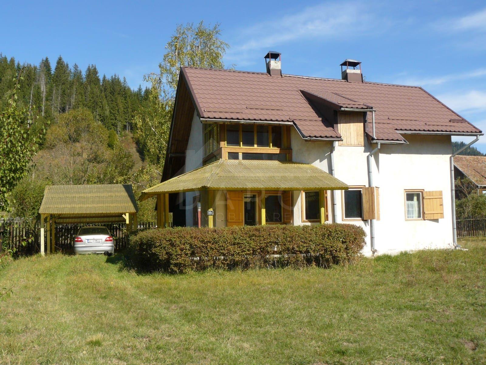 Casă cu etaj , de cărămidă, pe teren de 1680 M2, intabulat și cu cadastru,la Neagra, jud. Mureș - 1