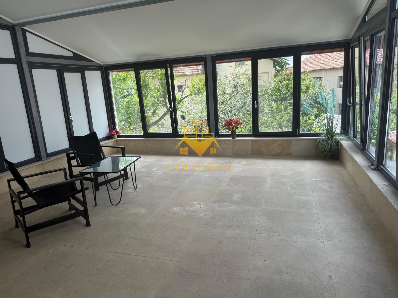 Casa individuala 5 camere zona centrala , 210 mp si garaj propriu! - 9