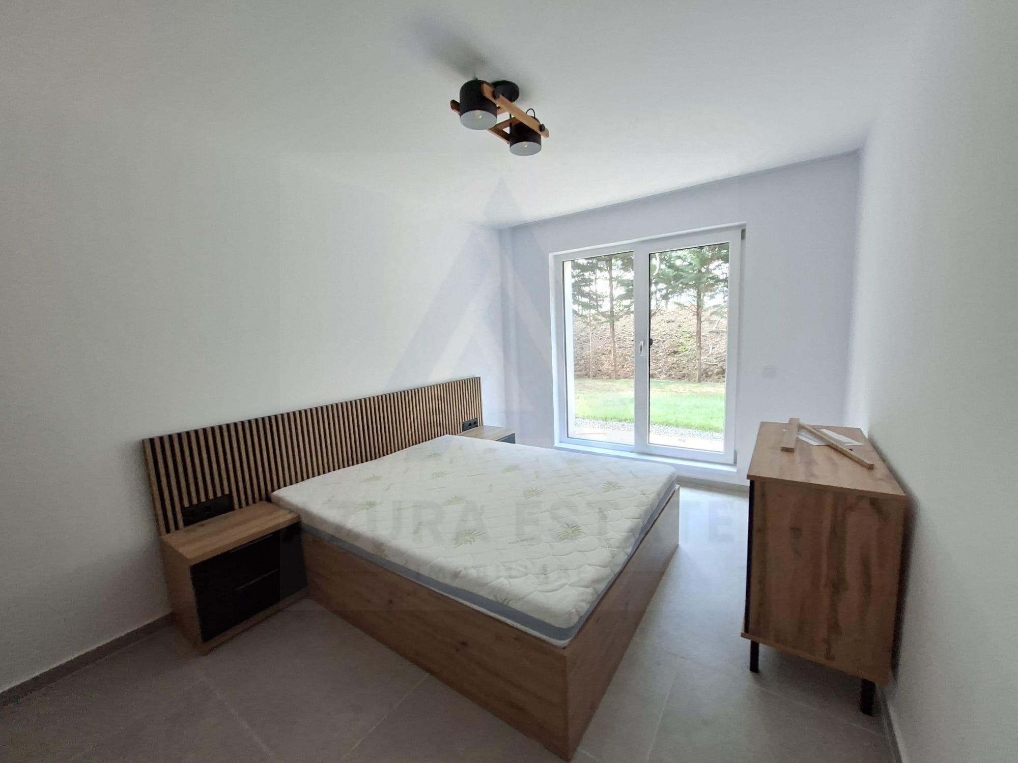 Apartament premium 61.4 mp utili 3 camere 2 bai curte 50 mp Cristian - 1