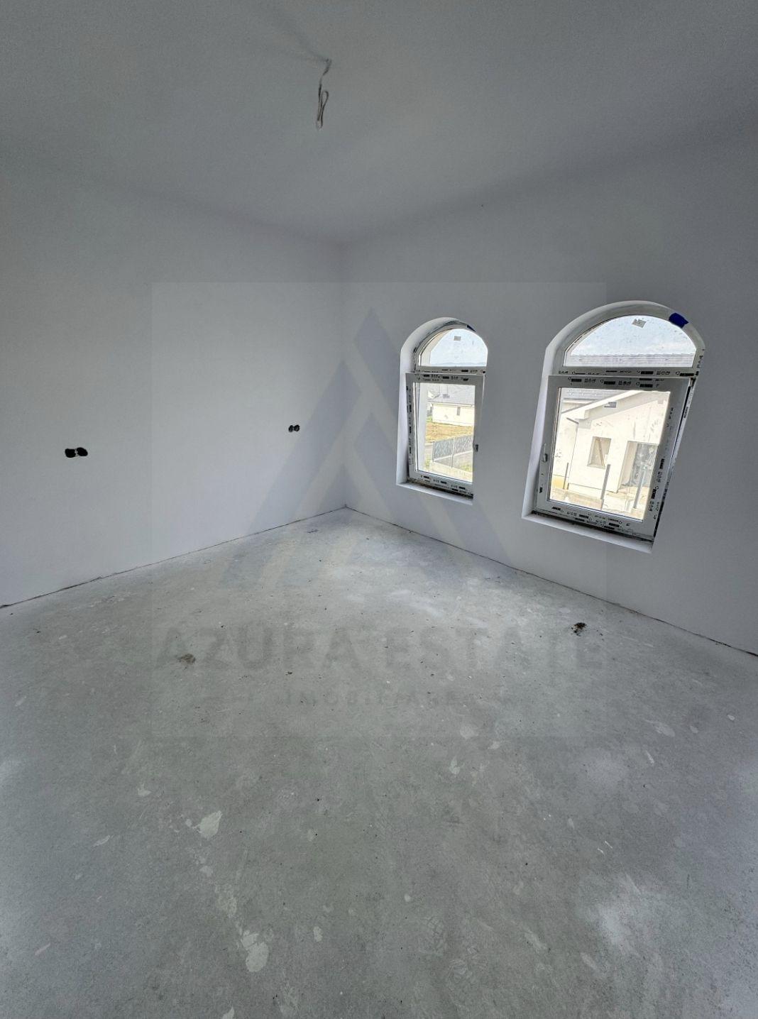 Casa individuala 4 camere P+1 cu teren 290 mp in zona Calea Cisnadiei - 2
