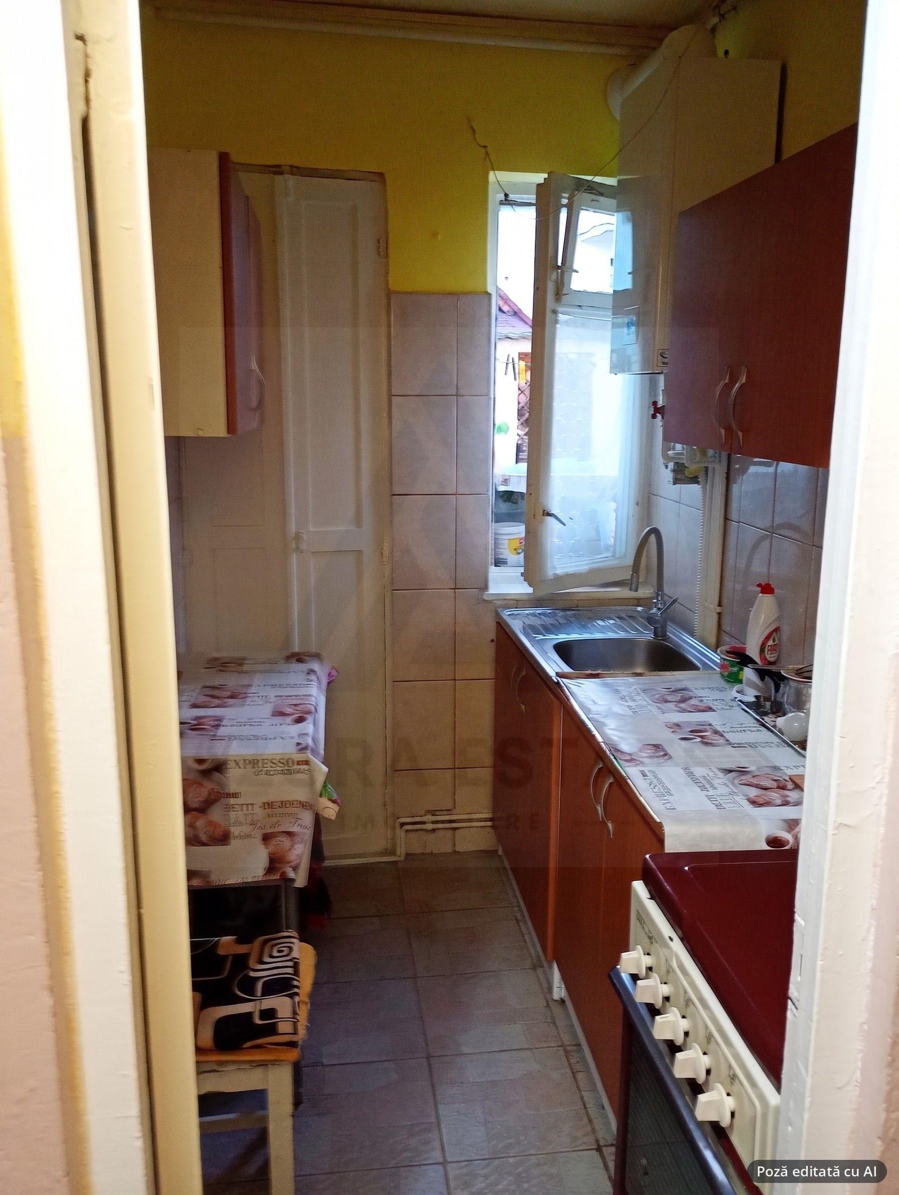 Apartament 2 camere etaj 1 bucatarie inchisa Cedonia - 6