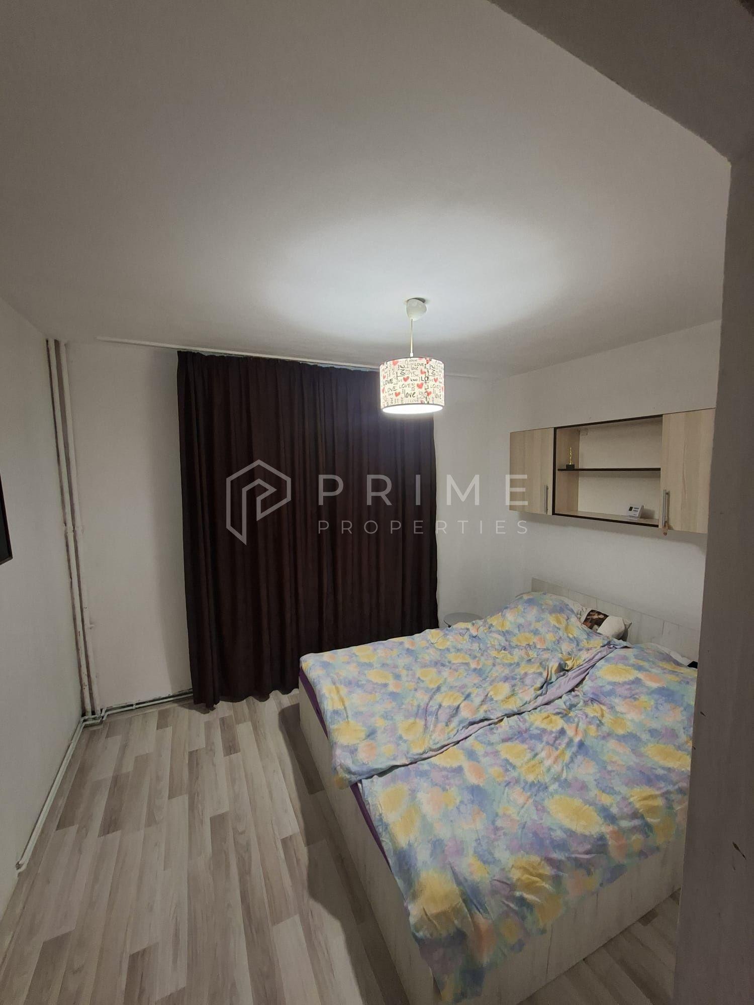 Apartament decomandat cu 3 camere Dambu Pietros - 1