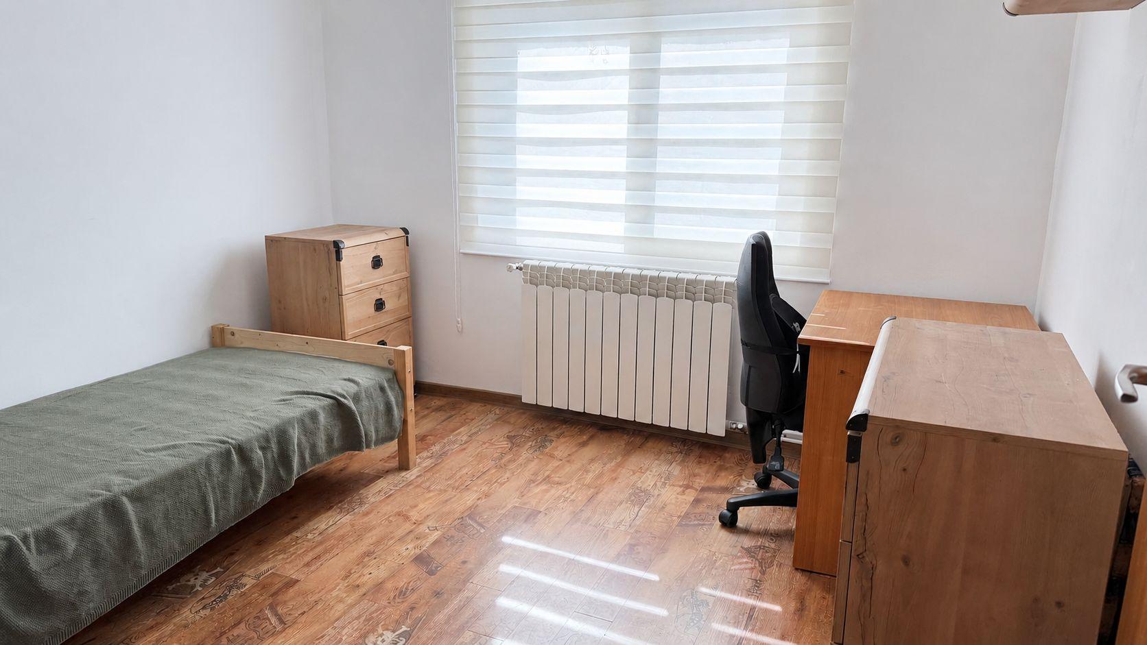 Apartament renovat cu 3 camere și 2 băi, 63 mp – zona Dâmbovița - 2