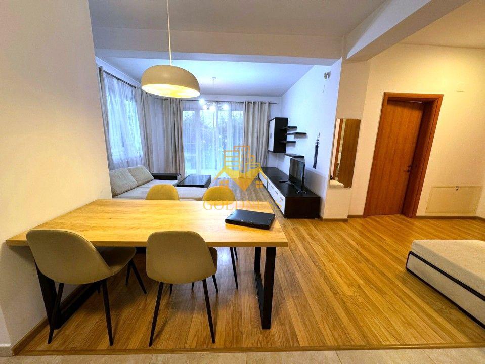 2 camere, Andrei Muresanu,Grand Hotel Italia, Trifoiului - 4