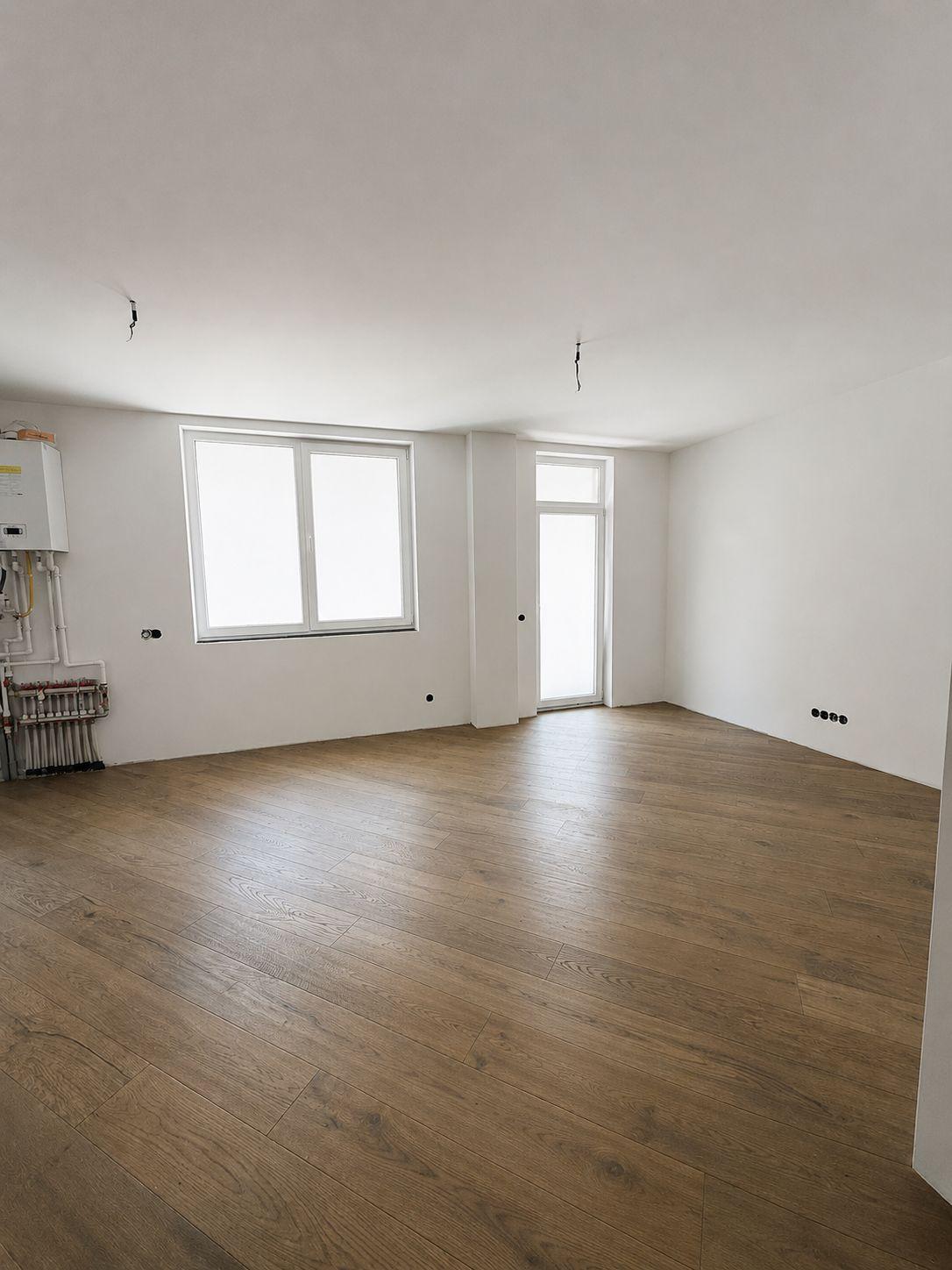 Apartament 3 camere, 2 bai, etaj intermediar, balcon, garaj, boxa - 1