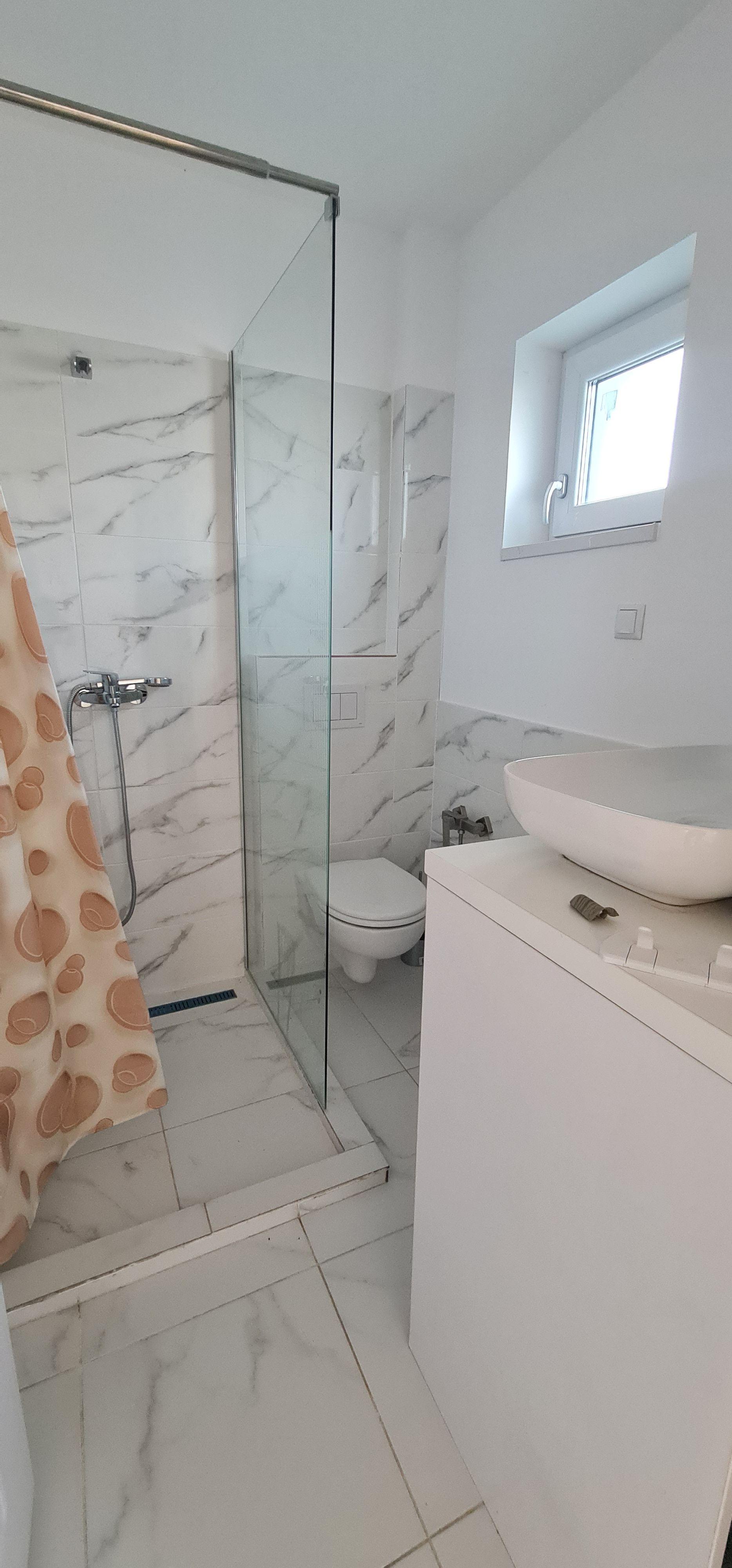 De inchiriat casa 4 camere bucatarie mobilata utilata Izvor - 10