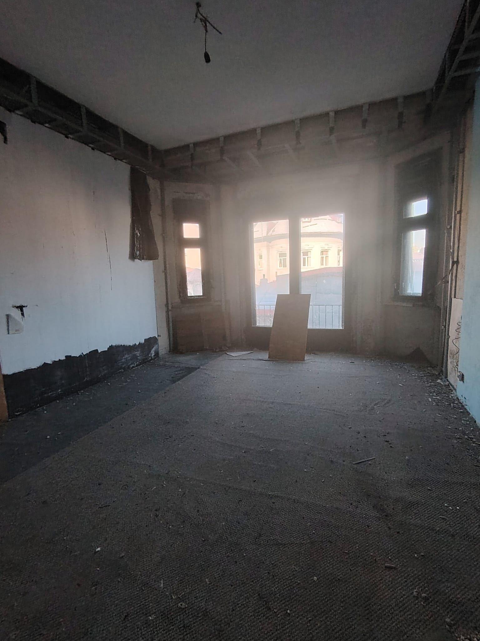 Casa-Curte proprie | Plantelor | - 9