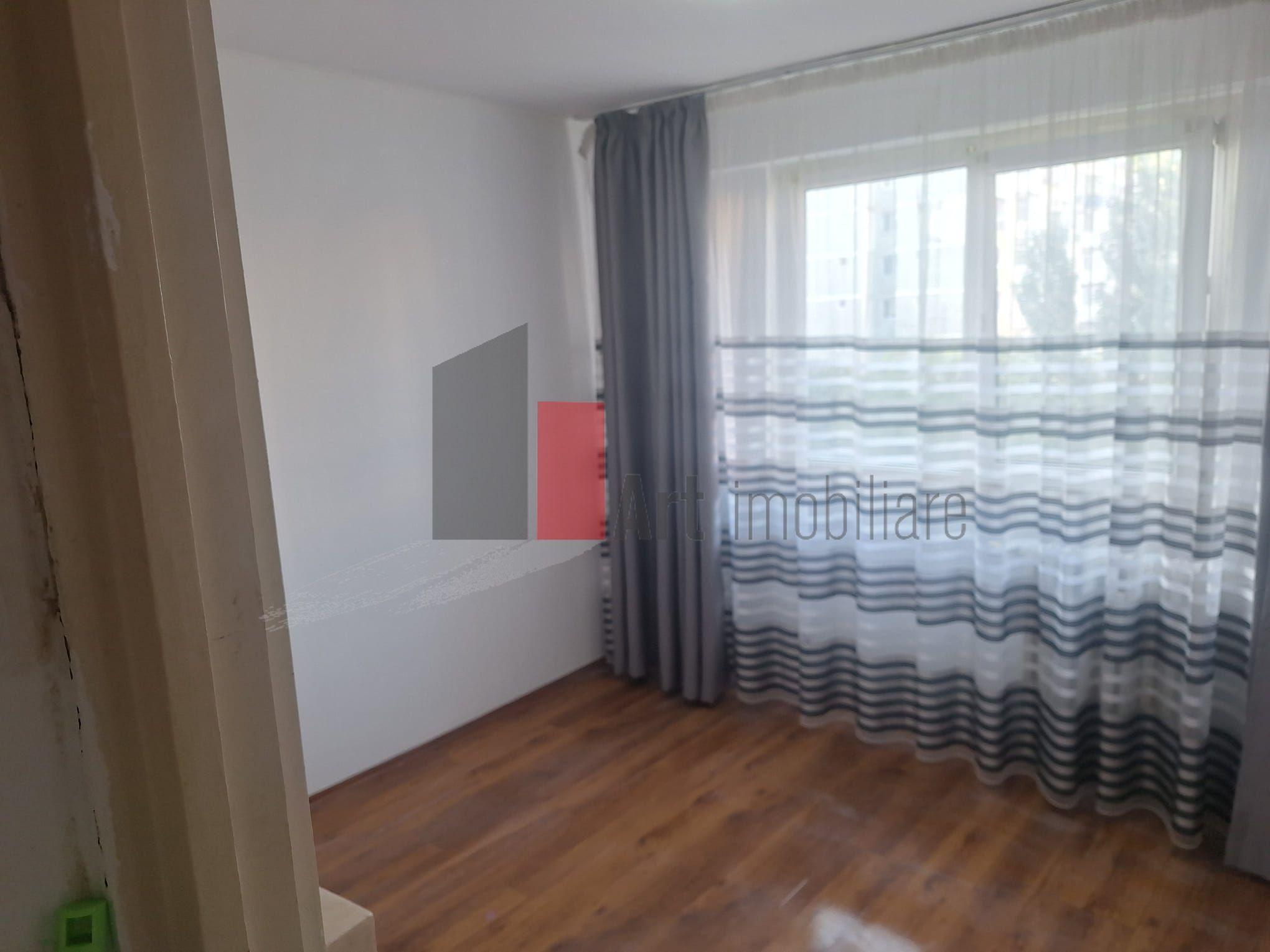 Vânzare apartament decomandat 2 camere - Metrou Lujerului - 2