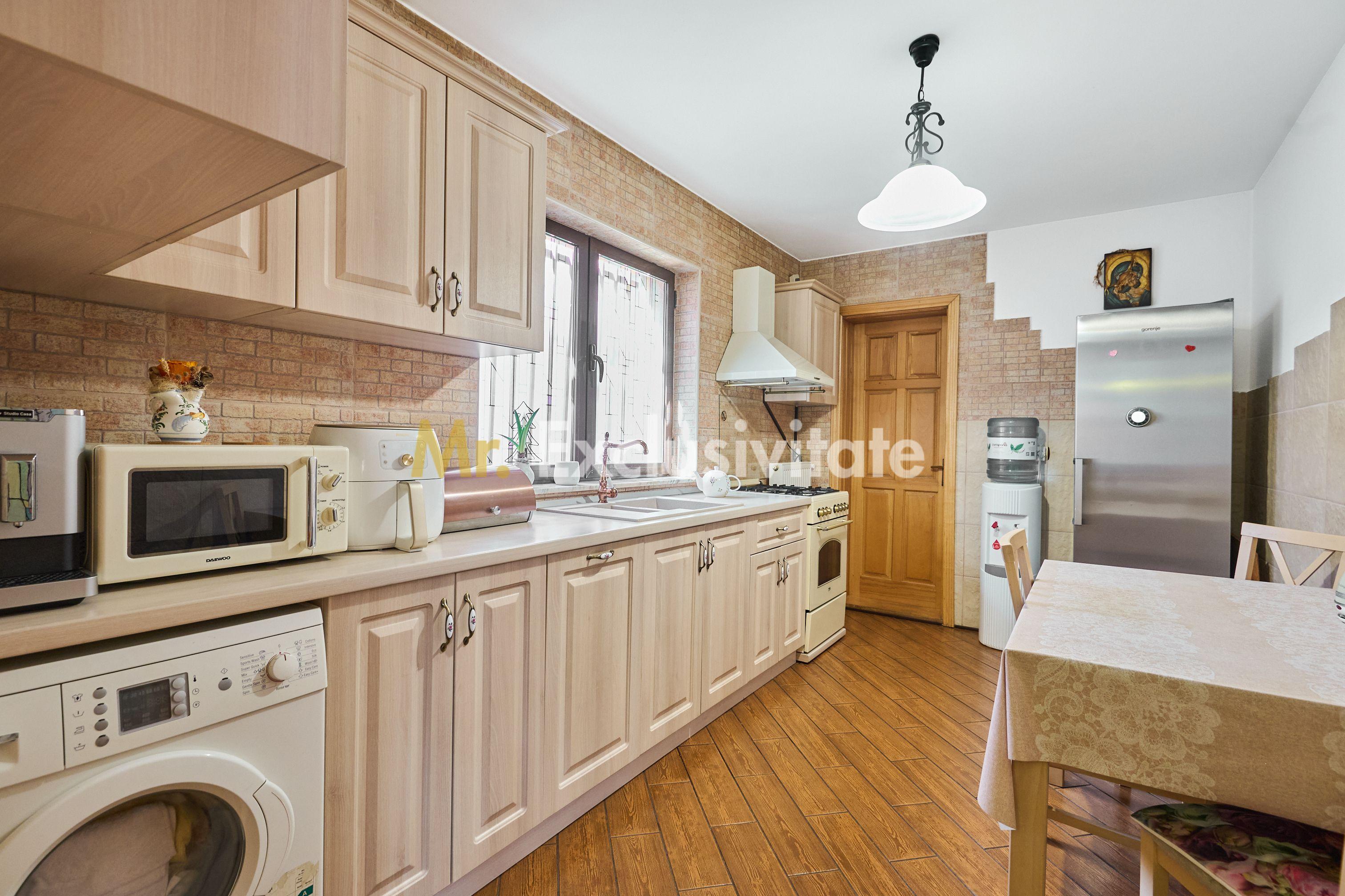 Casa + 305 mp teren curte proprie in zona rezidentiala Gavana - 6