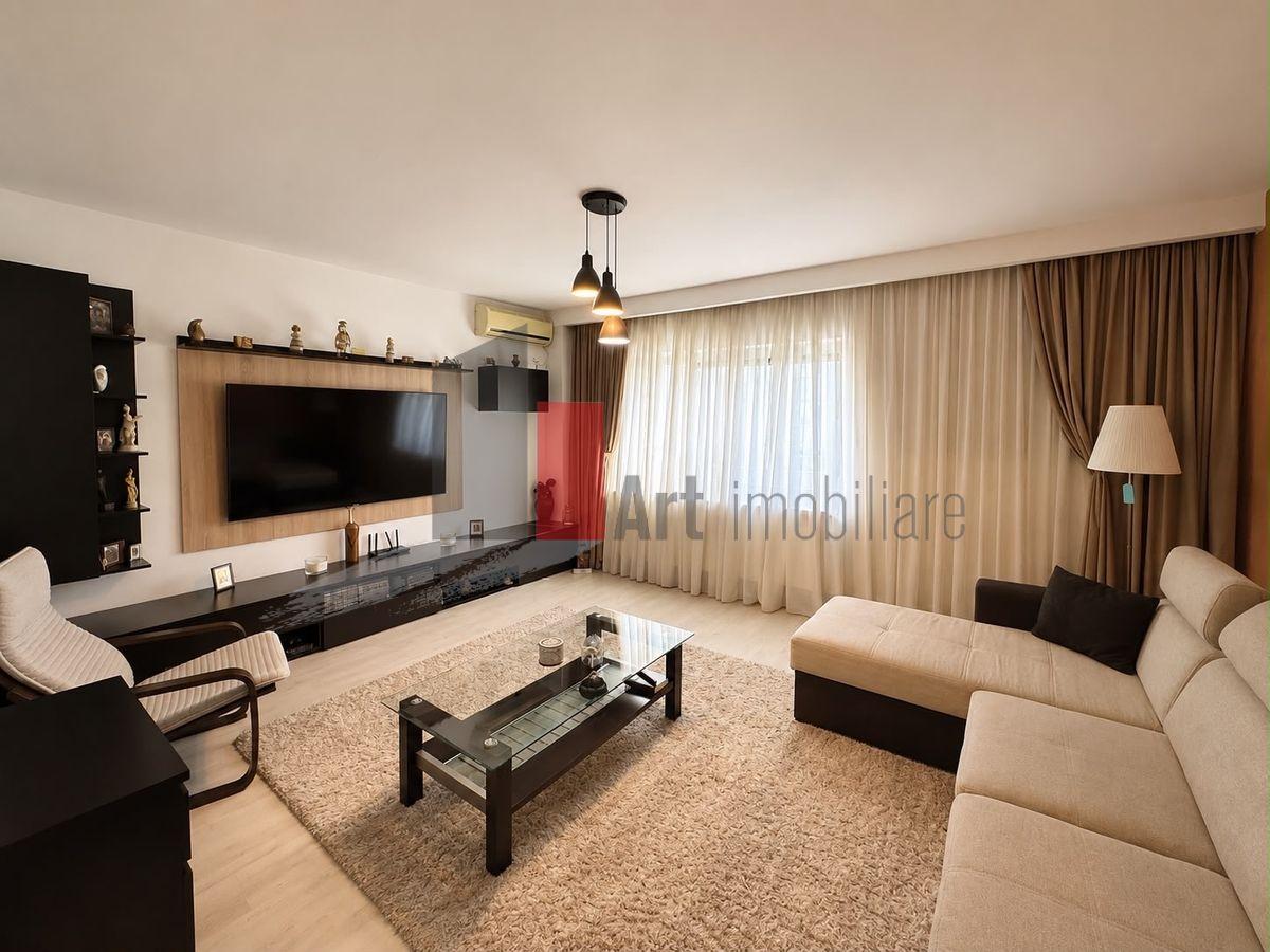 APARTAMENT DE 3 CAMERE - 1