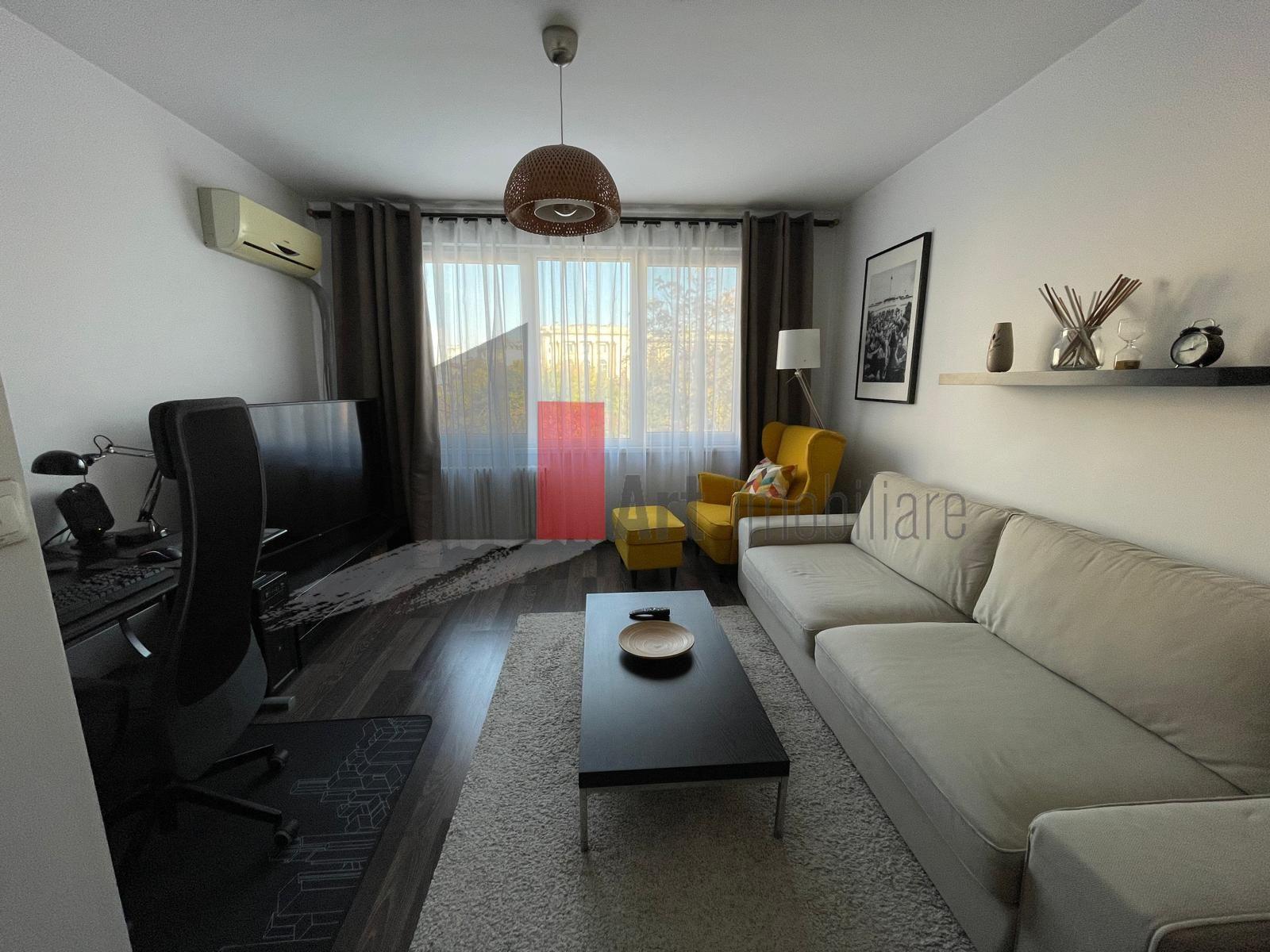 APARTAMENT 2 CAMERE -SALA PALATULUI - 1