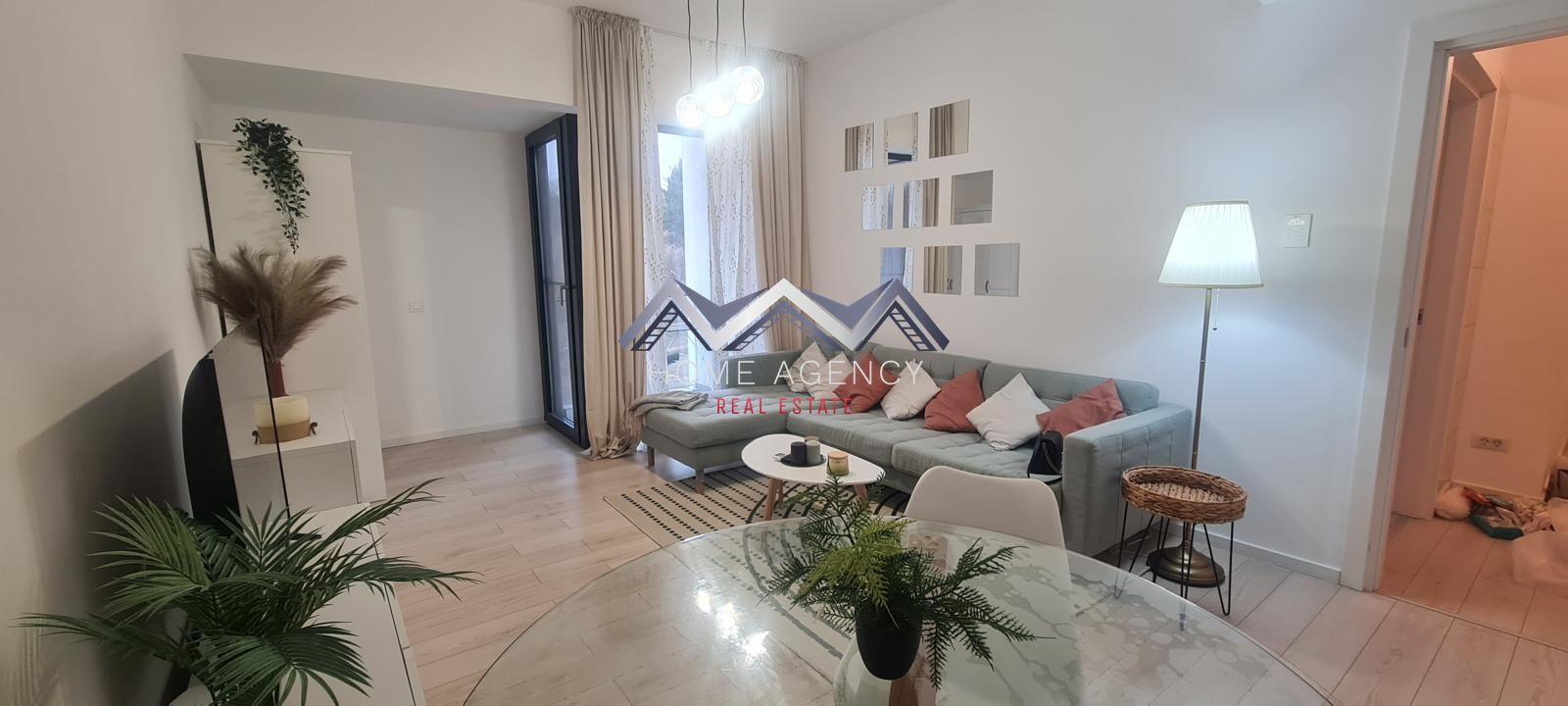 Apartament premium de 3 camere disponibil pentru închiriere în zona Băneasa - 1