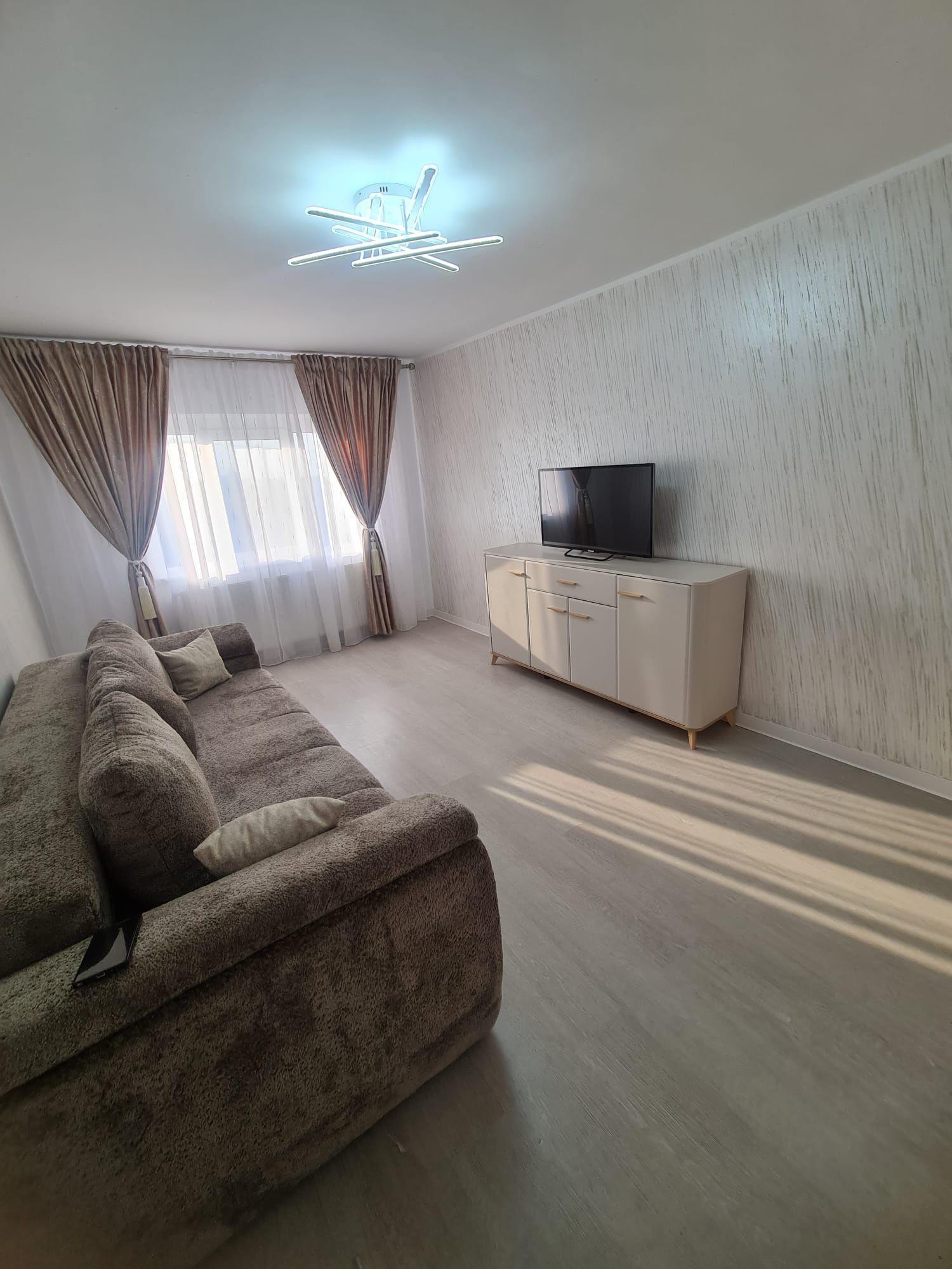 De vanzare apartament apartament cu 2 camere, Micro 16, etaj 4, 68.000 E - 1