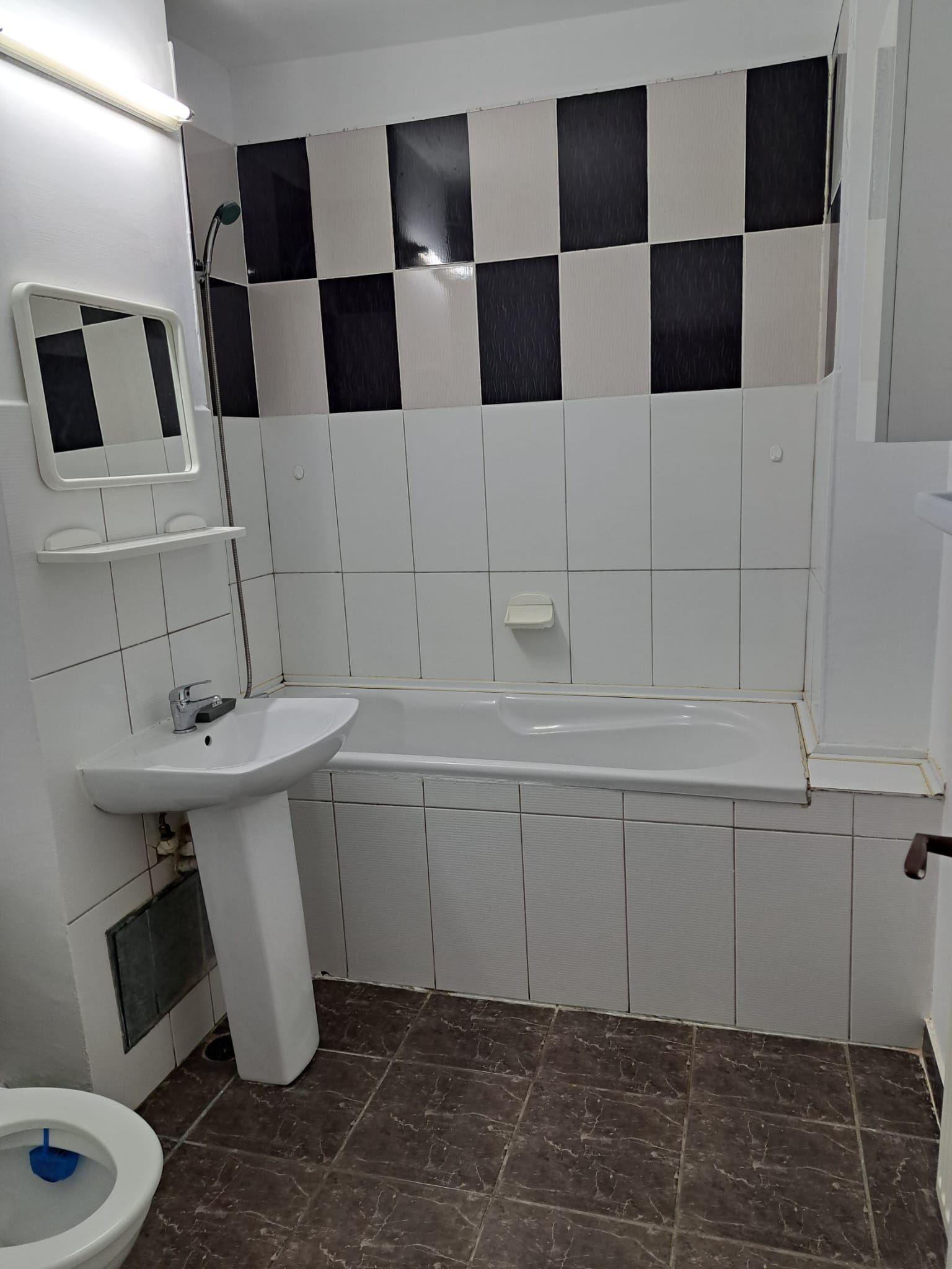 De inchiriat - apartament cu o camera, Gara, mobilat si utilat - 300 euro - 6