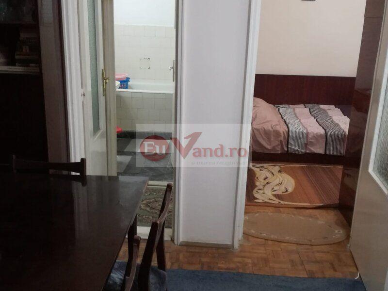 De vanzare apartament cu 2 camere semidecomandate, Mazepa 1, etaj 2, 65.000 - 2