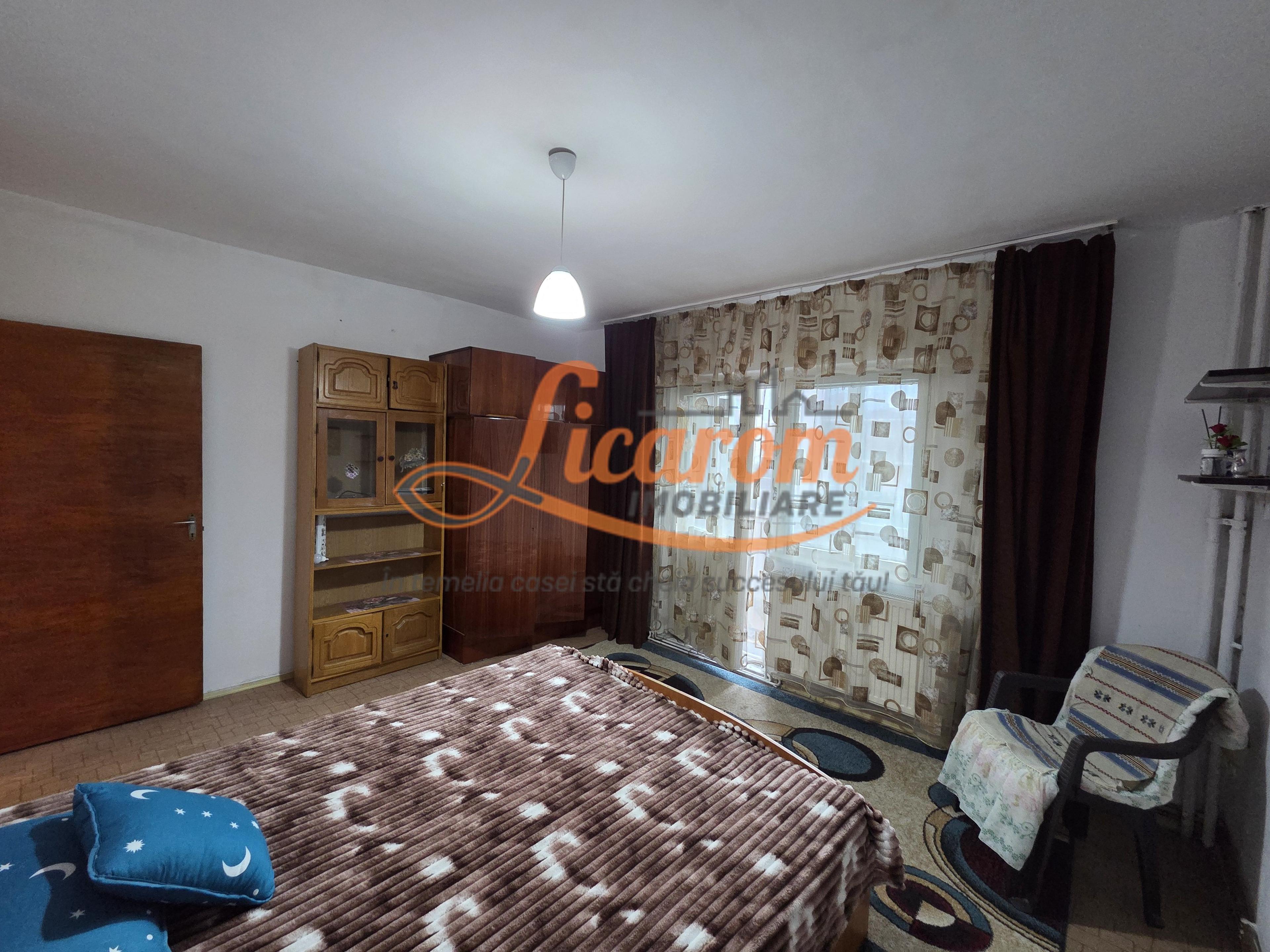 Apartament 3 camere decomandat, Carpatilor zona Spitalul Judetean, - 12