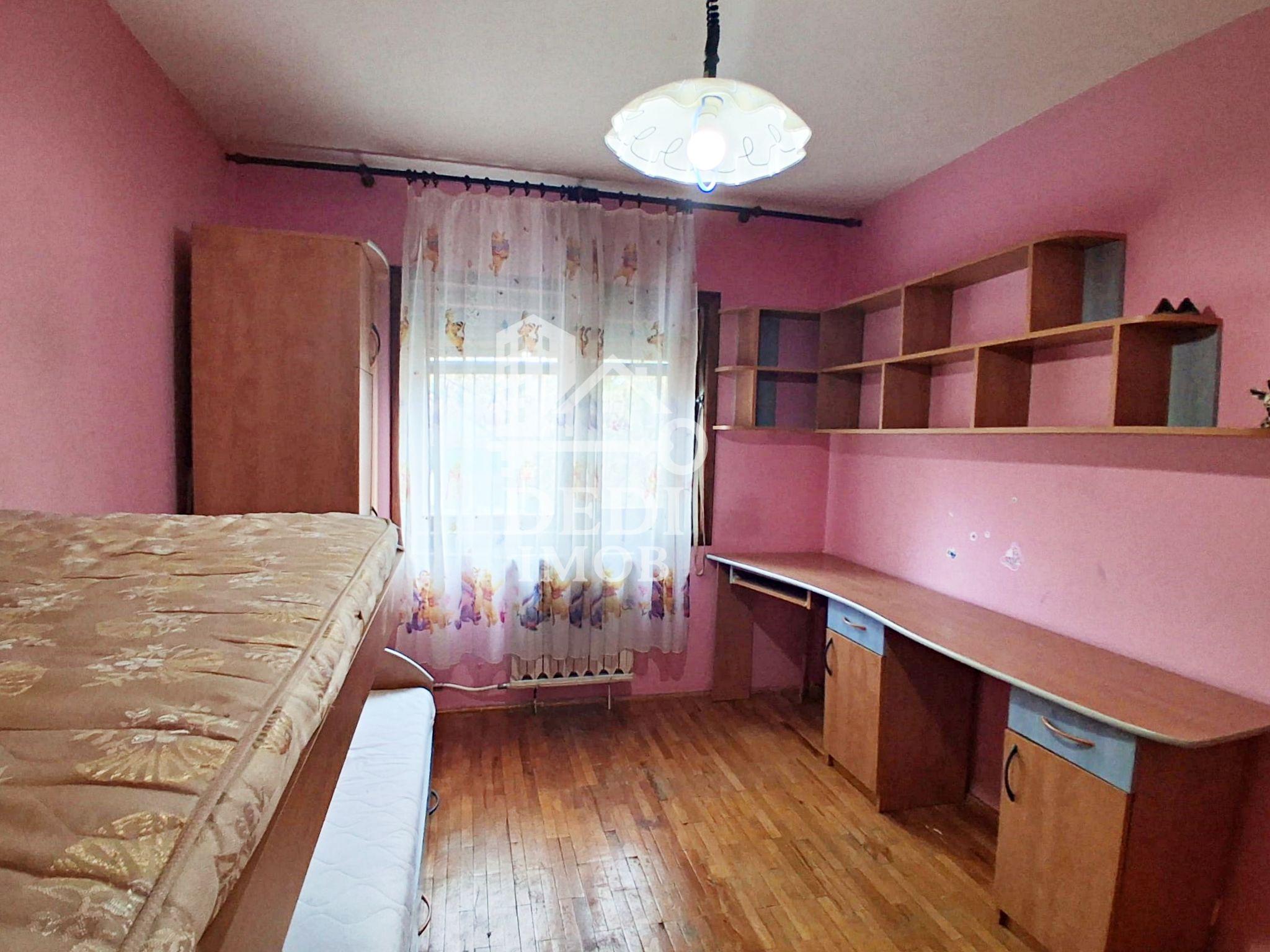 Apartament cu 3 camere de inchiriat zona Decebal, Oradea - 4