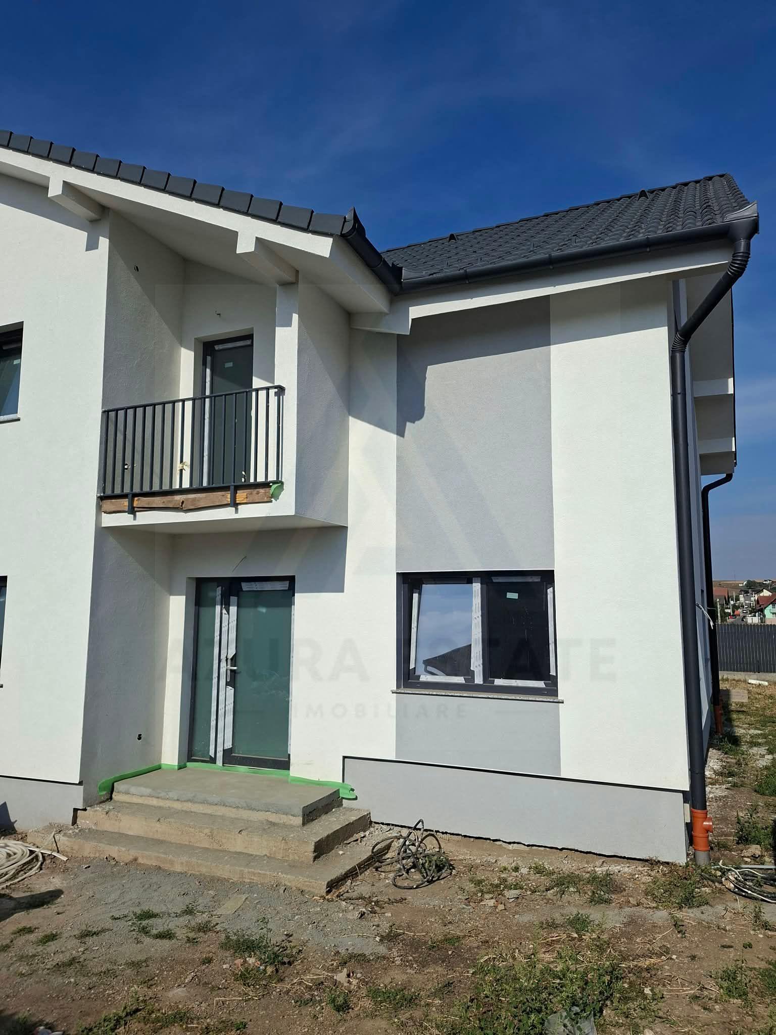 Casa 4 camere 2 bai terasa acoperita si teren 334 mp in Sura Mare - 12
