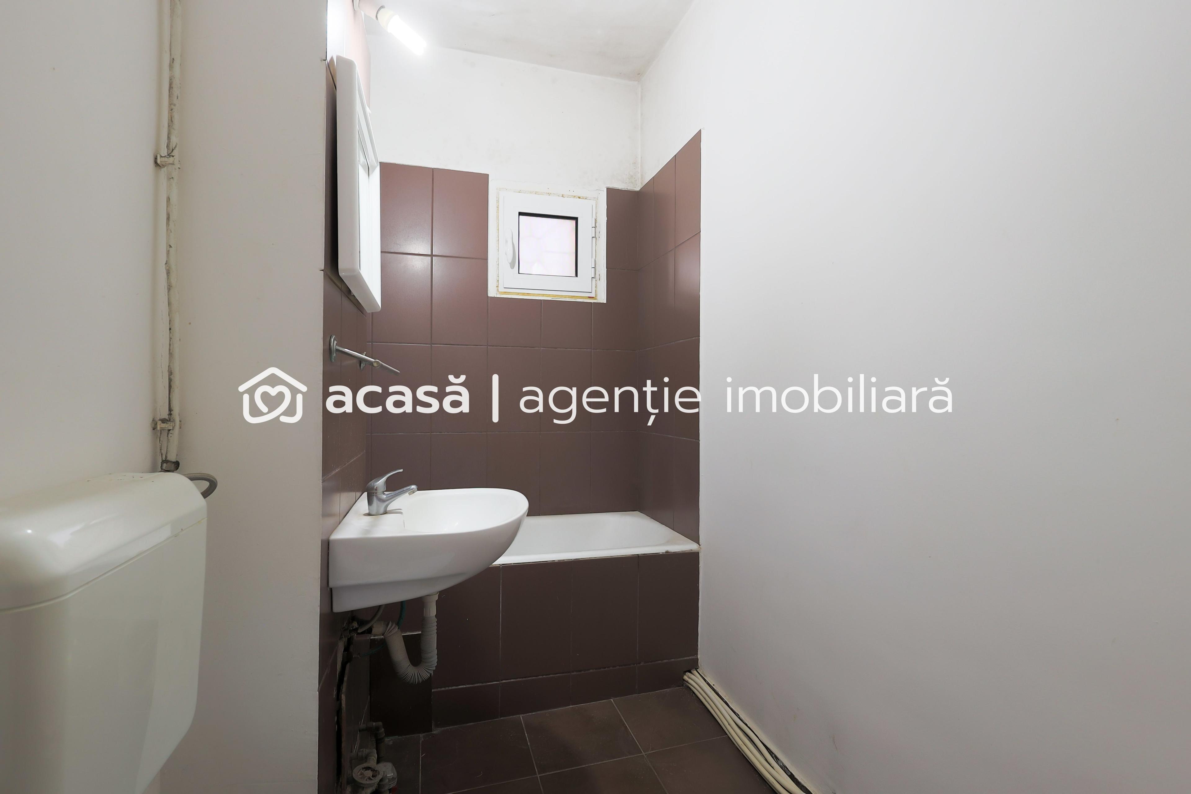 PRET NOU! Apartament decomandat 3 camere - str. Horia - COMISION 0% - 6