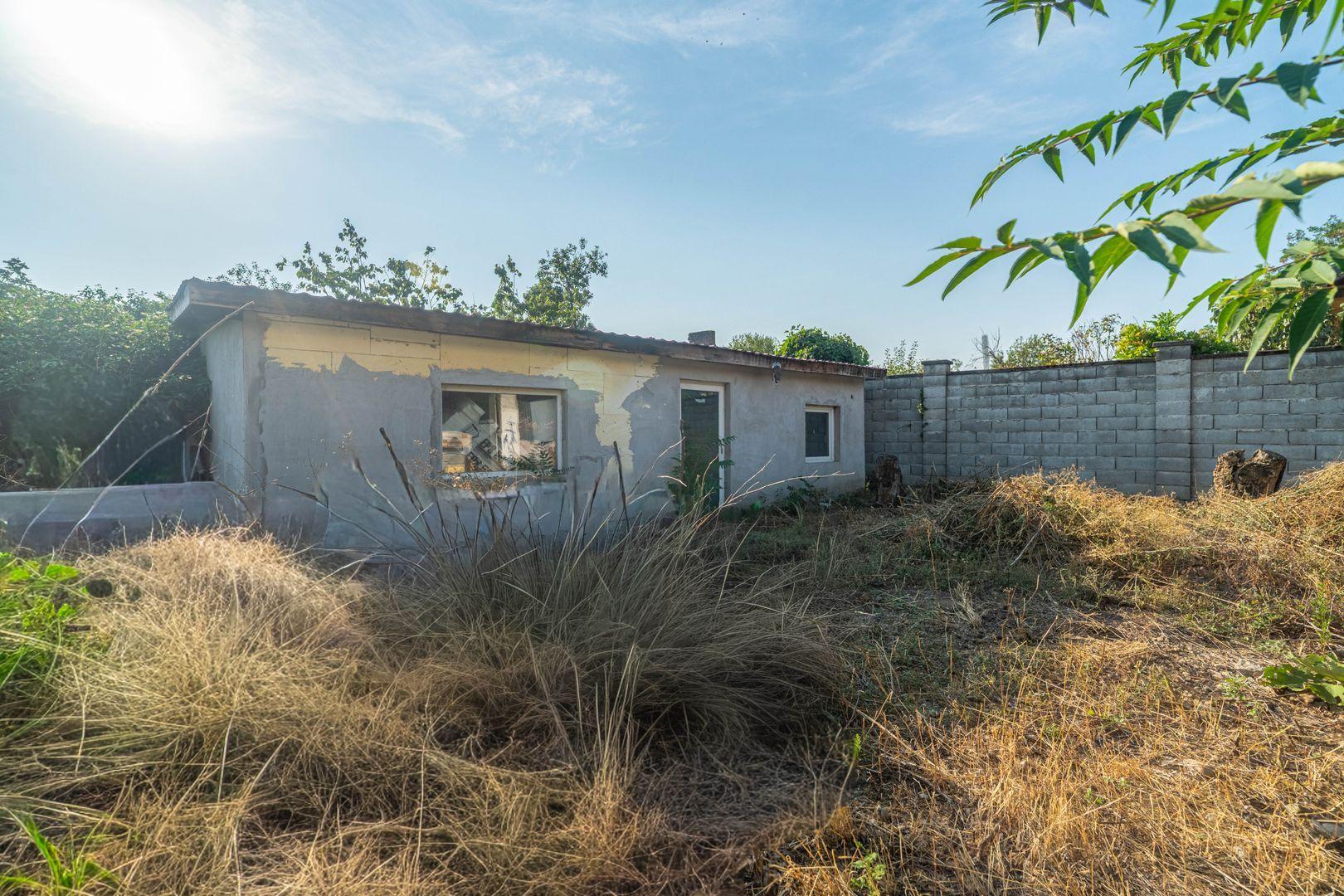 Casa 2 camere + Anexe - teren 648 mp - Alfa - COMISION 0 - 2
