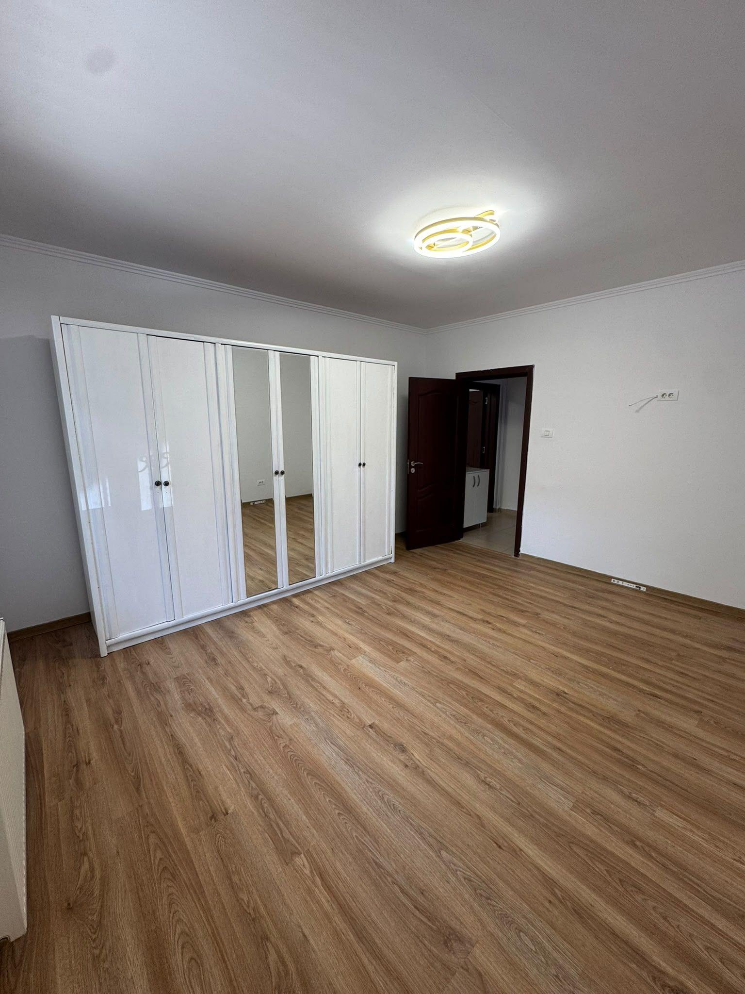 Vand Apartament 3 Camere Zona Fundeni - 13