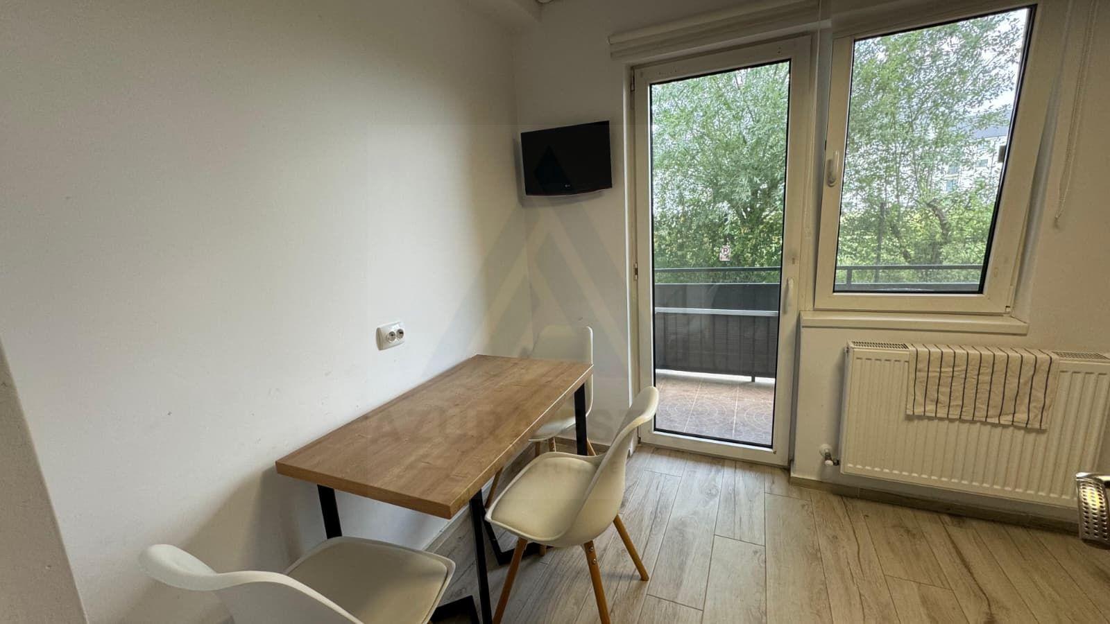 Apartament 3 camere cu două parcări și două balcoane Șelimbăr - 2